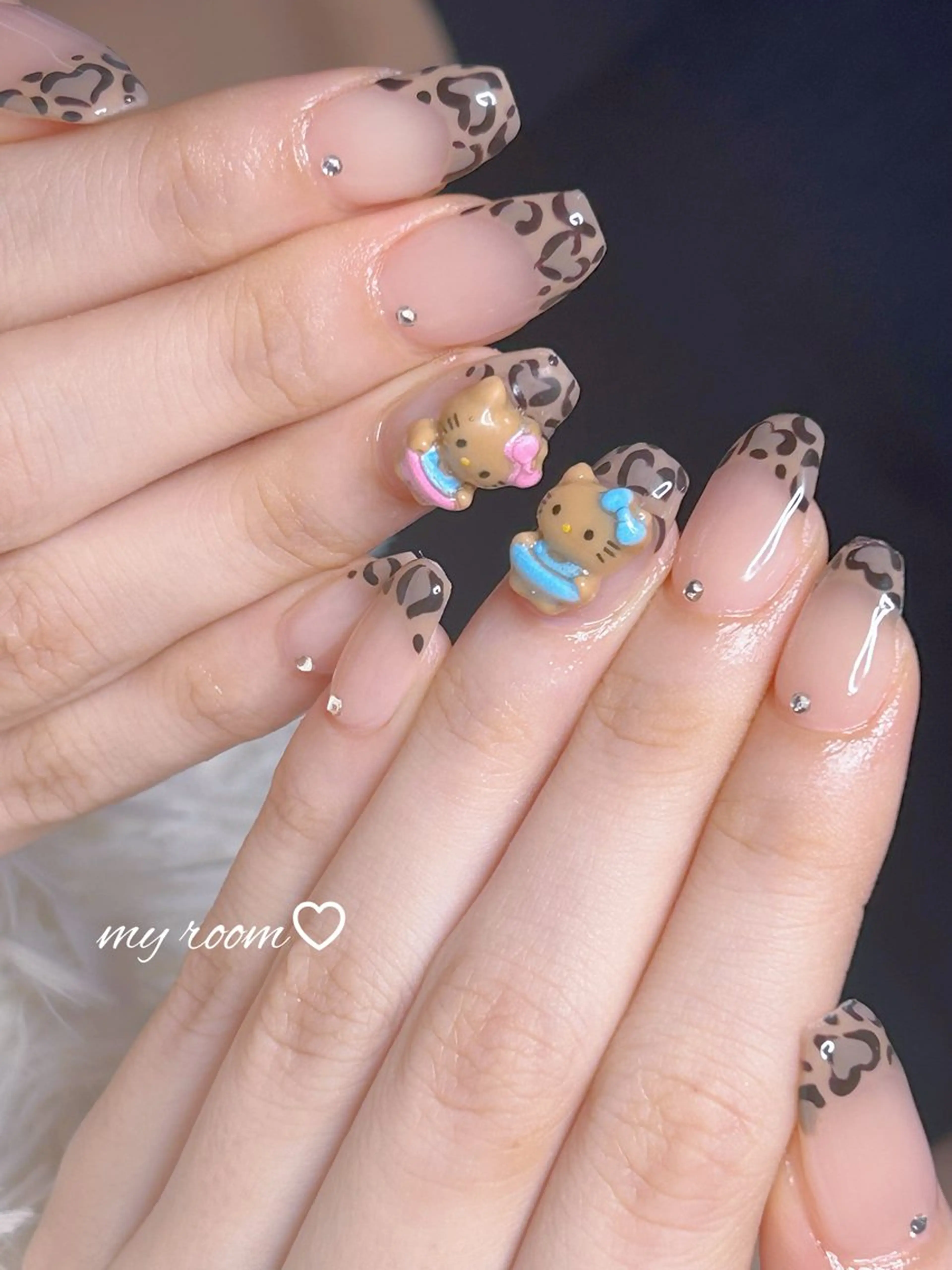 ネイル うるま市サロン Yuko Izawaのネイルデザイン