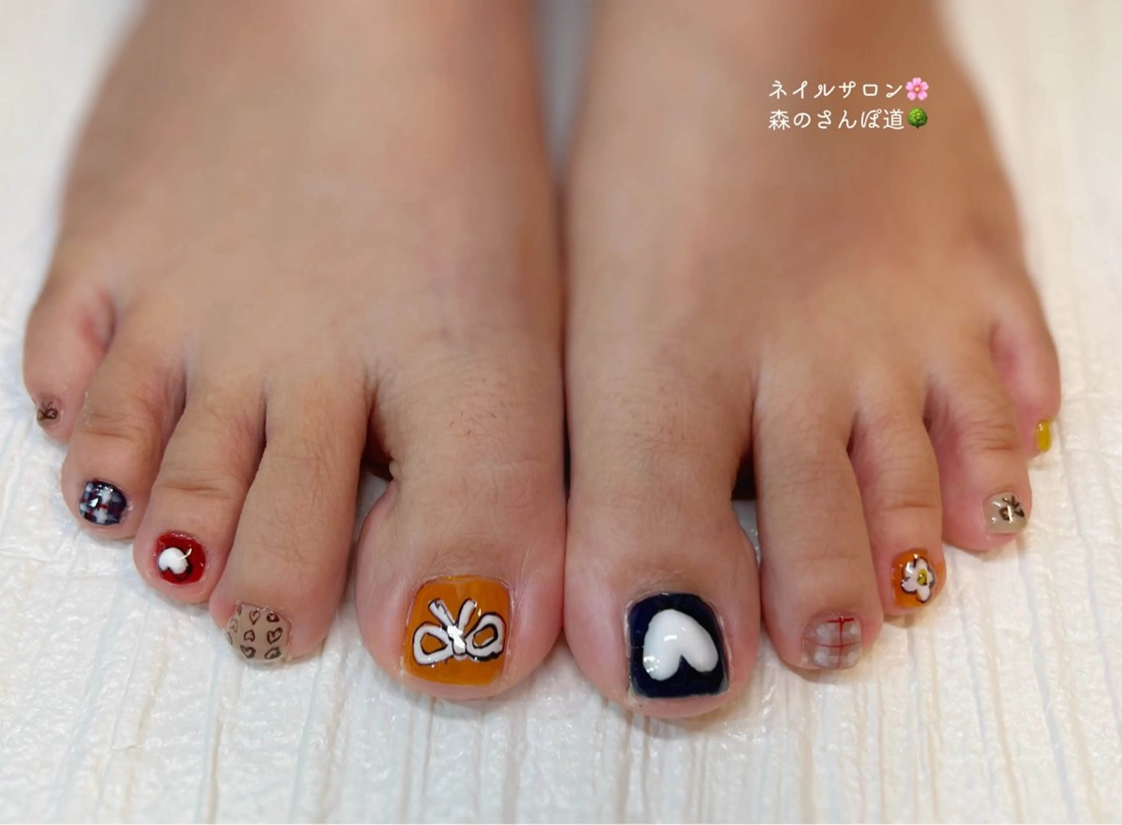 ネイル フットネイル ショートネイル 森のさんぽ道のネイルデザイン