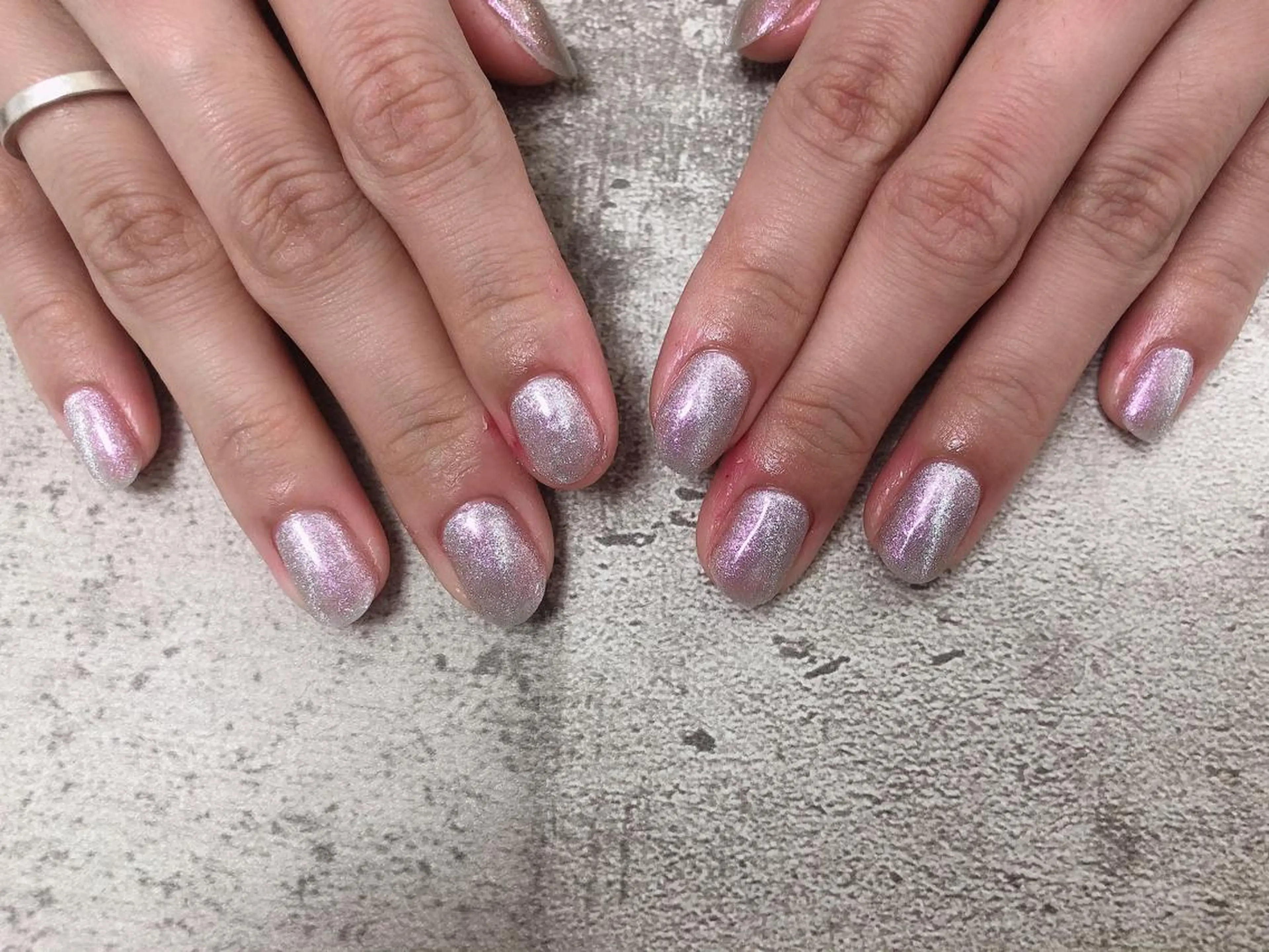 ネイル キラキラネイル マグネットネイル 春ネイル ハンドネイル mogunail &blowのネイルデザイン