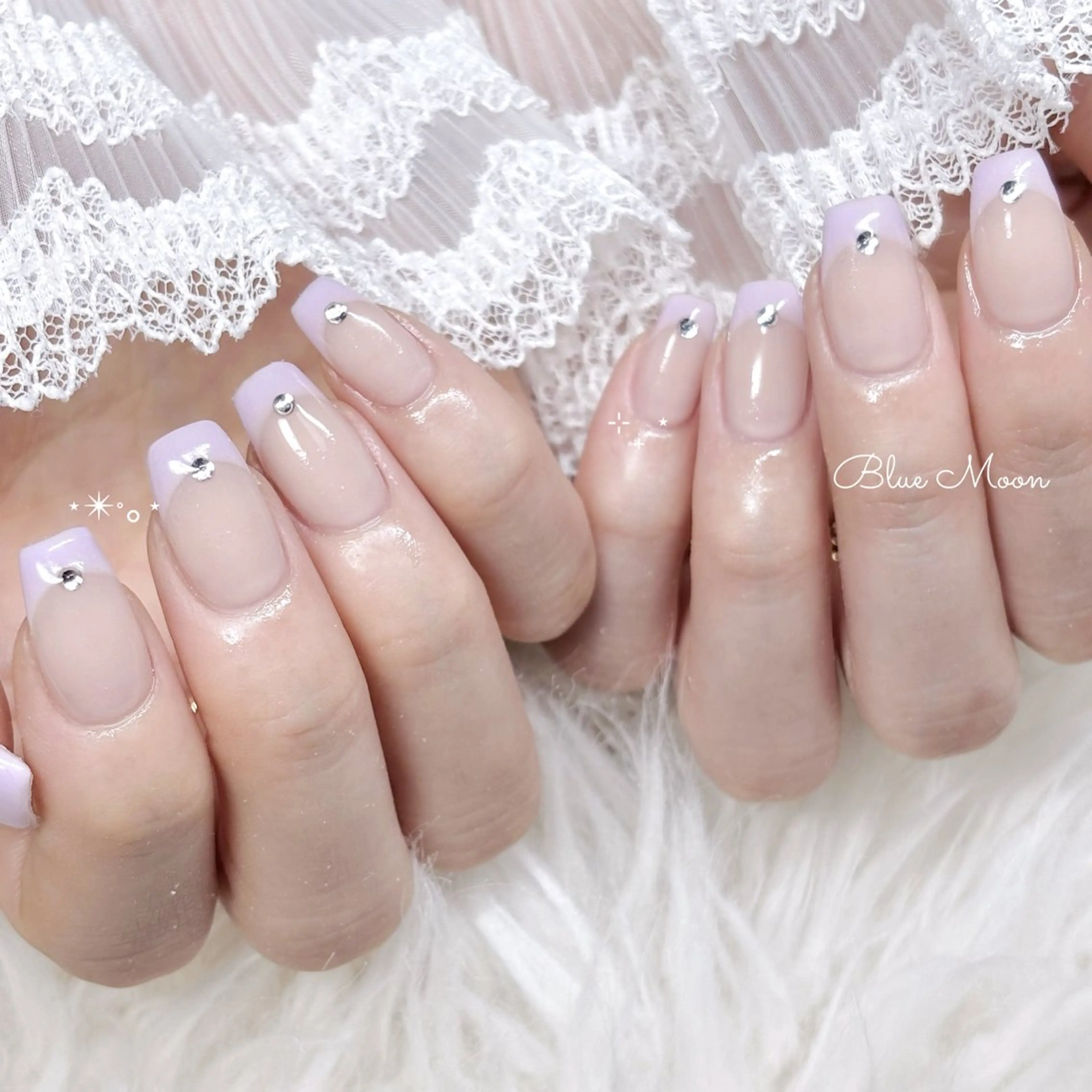 ネイル ストーンネイル ハンドネイル ハンドケア nail salon Blue Moonのネイルデザイン