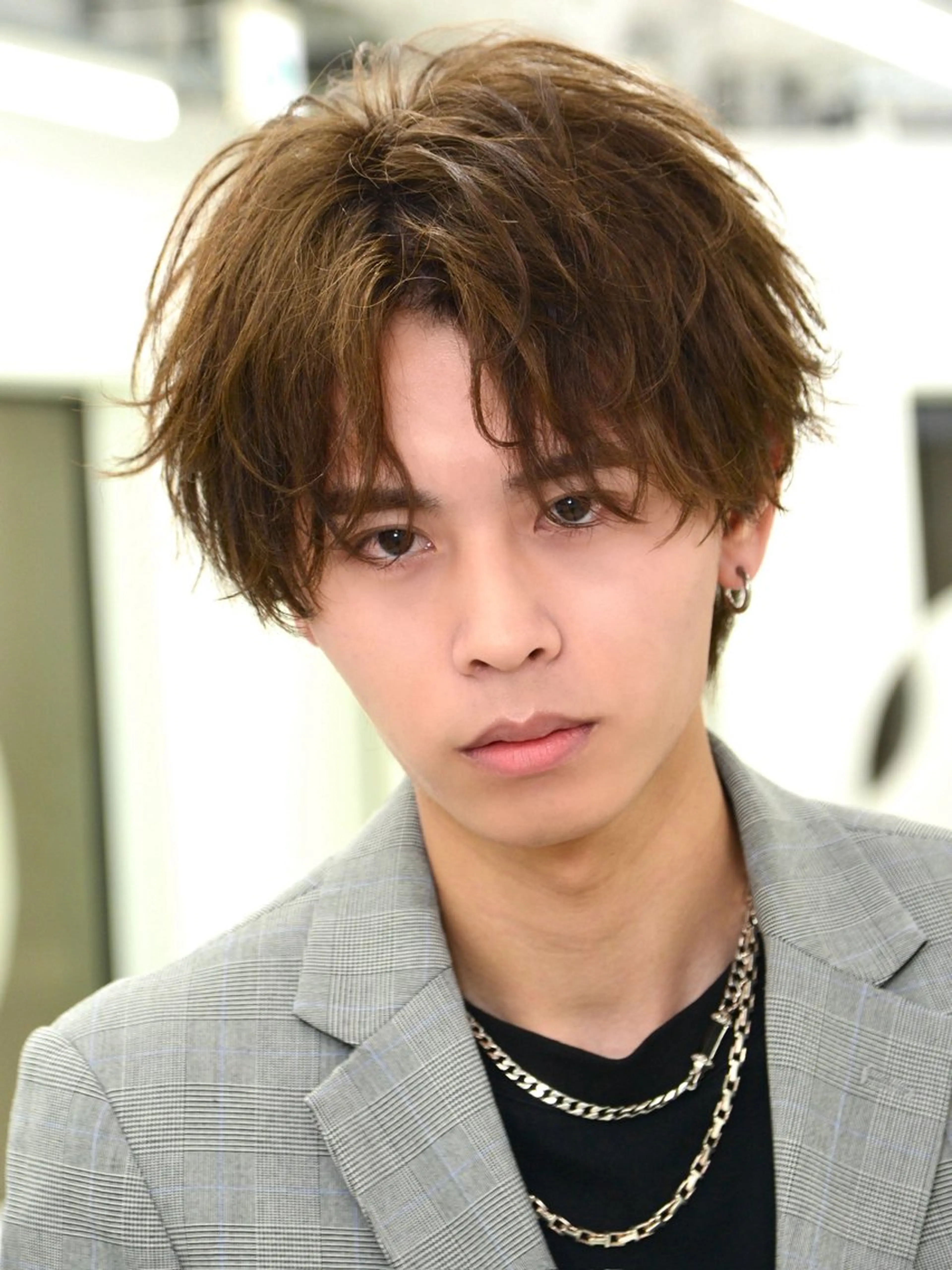 ショート カラー パーマ メンズ センターパート メンズパーマ シャドーパーマ 飯田 とうまのヘアスタイル