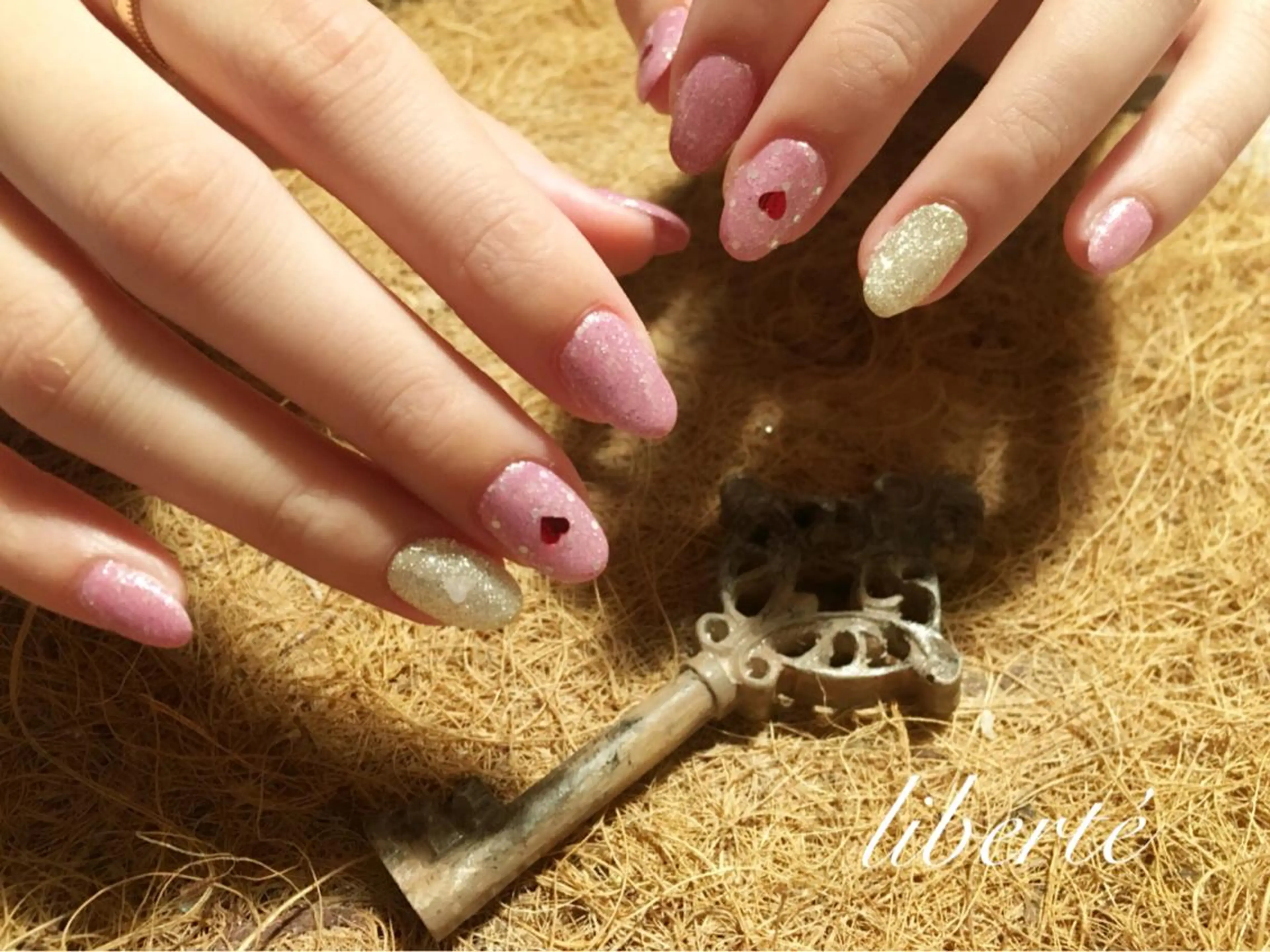 ネイル liberté (リベルテ)のネイルデザイン