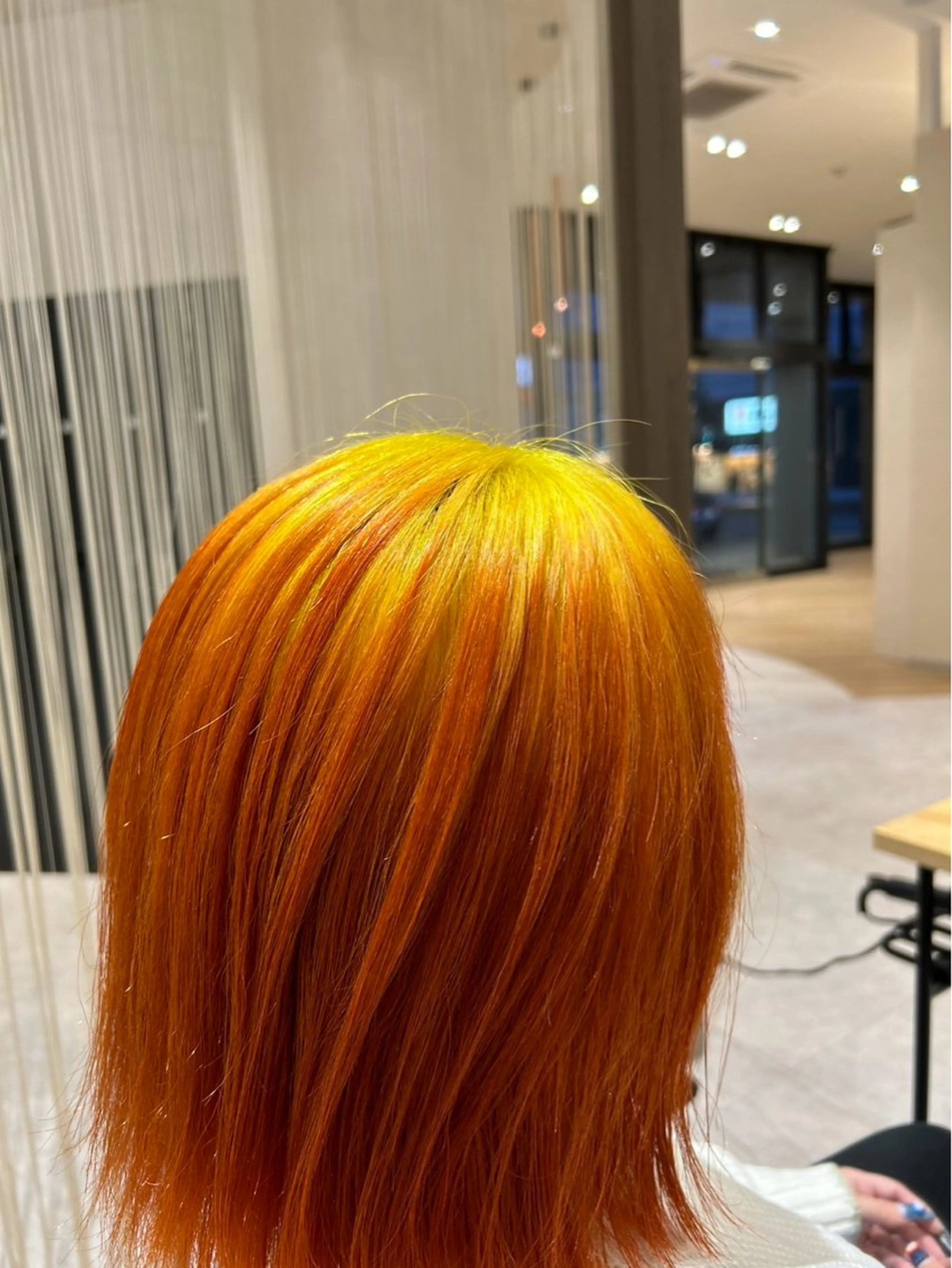 カラー 井圡 愛梨のヘアスタイル