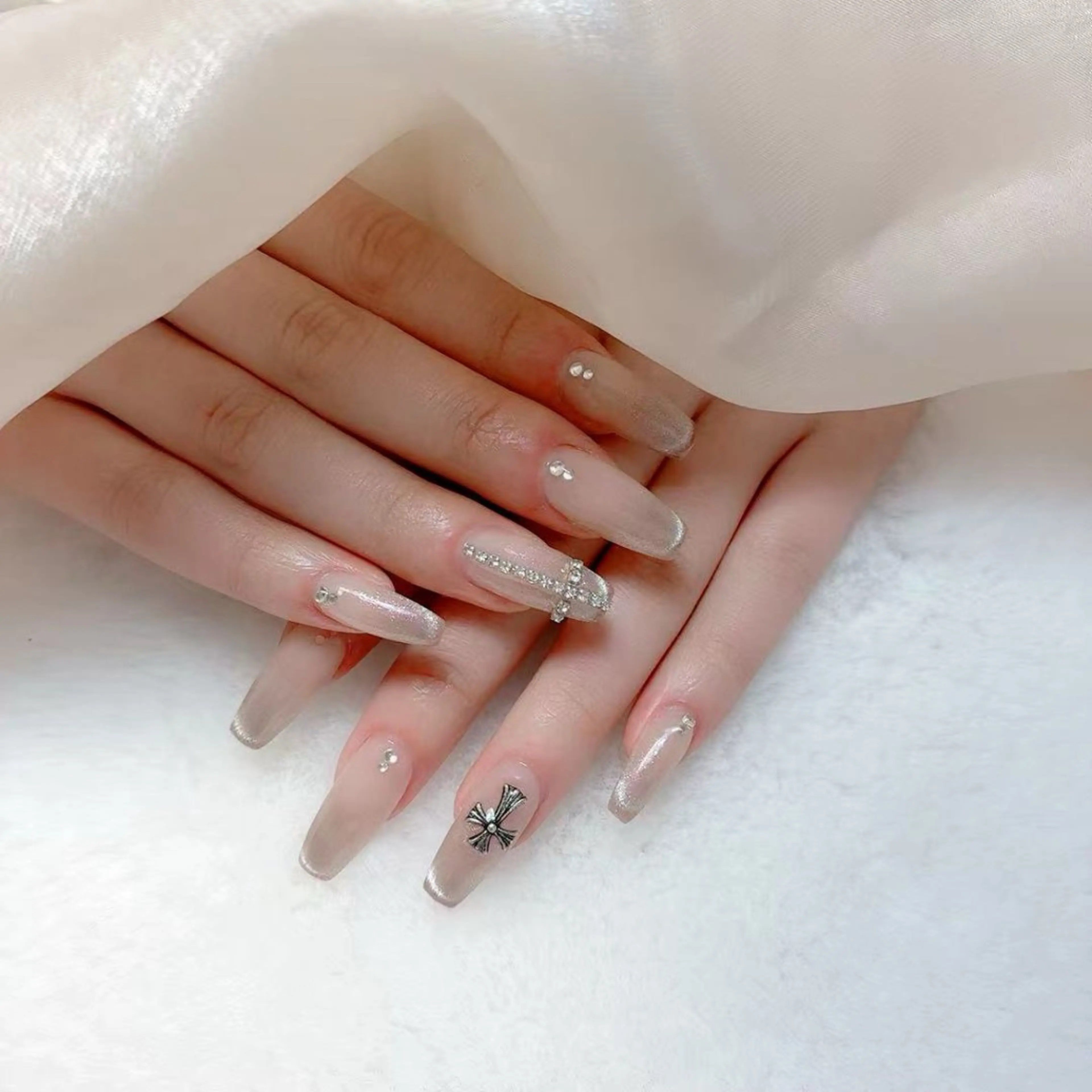 ネイル アニマル柄 アートネイル チークネイル フラッシュネイル フットネイル ハンドネイル B·U Nail大宮 長さだし専門店のネイルデザイン