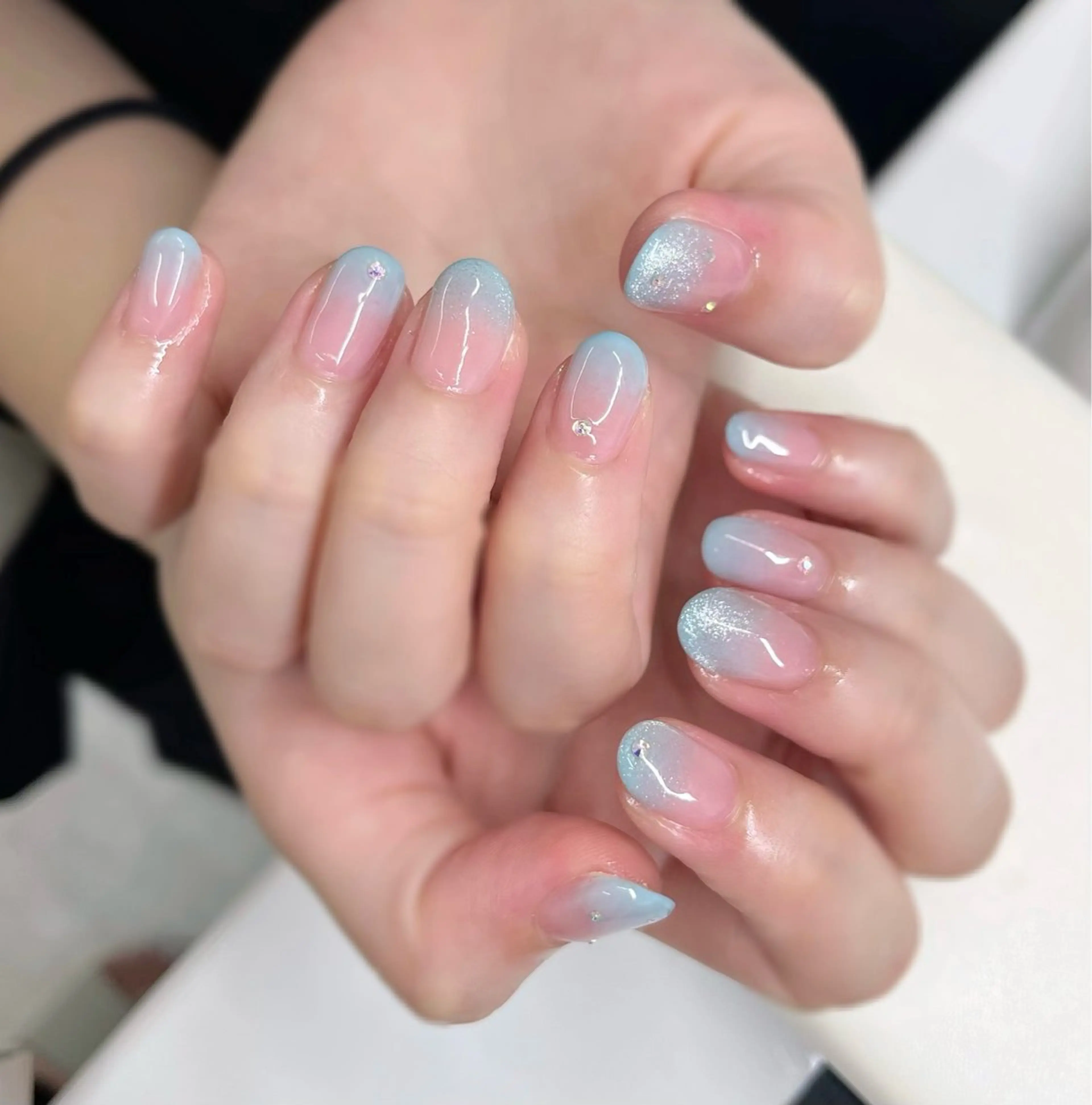 ネイル ハンドネイル Bianca🩶 SHIONOのネイルデザイン