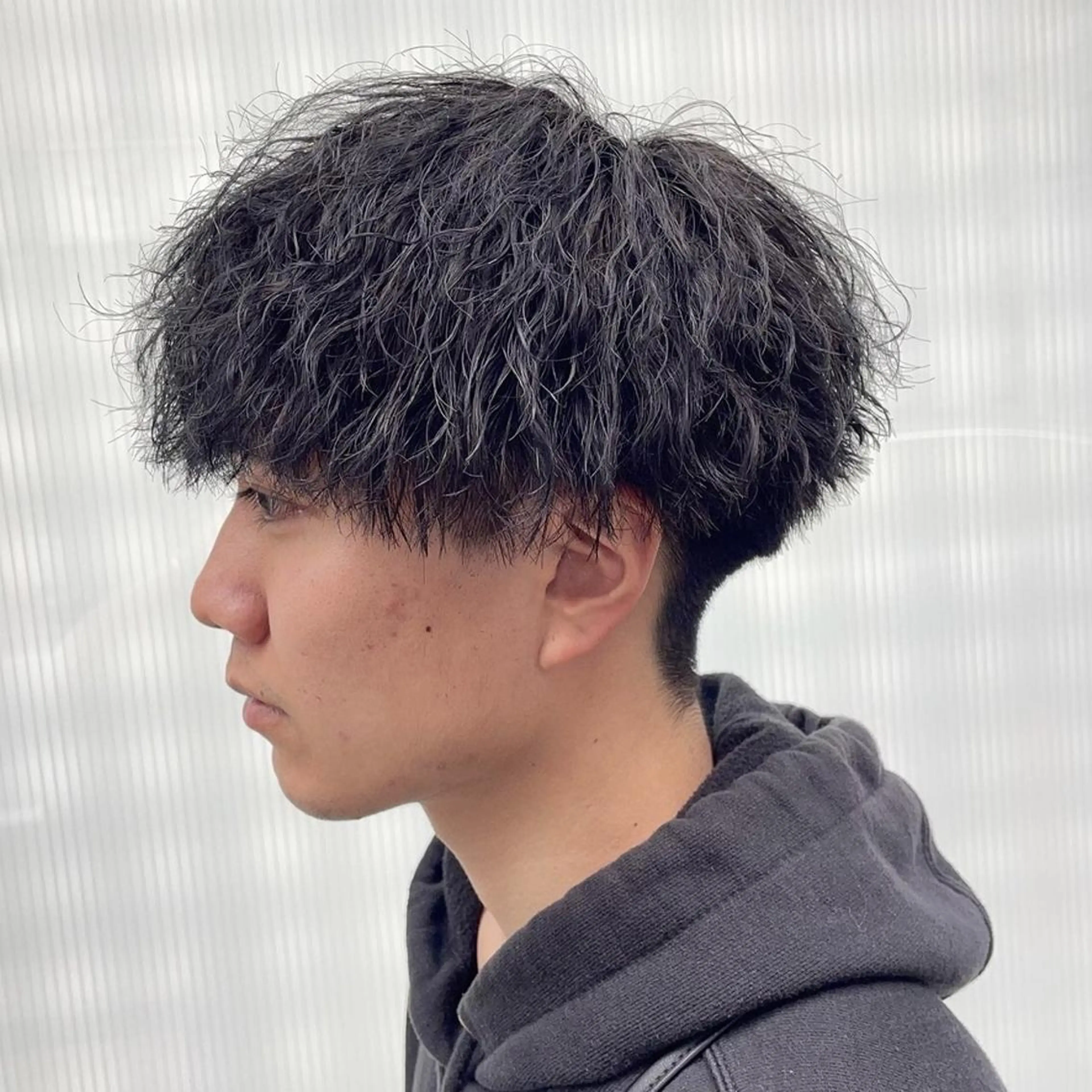 カラー *メンズ専門アカデミ ー🔥BLUCK🏁のヘアスタイル