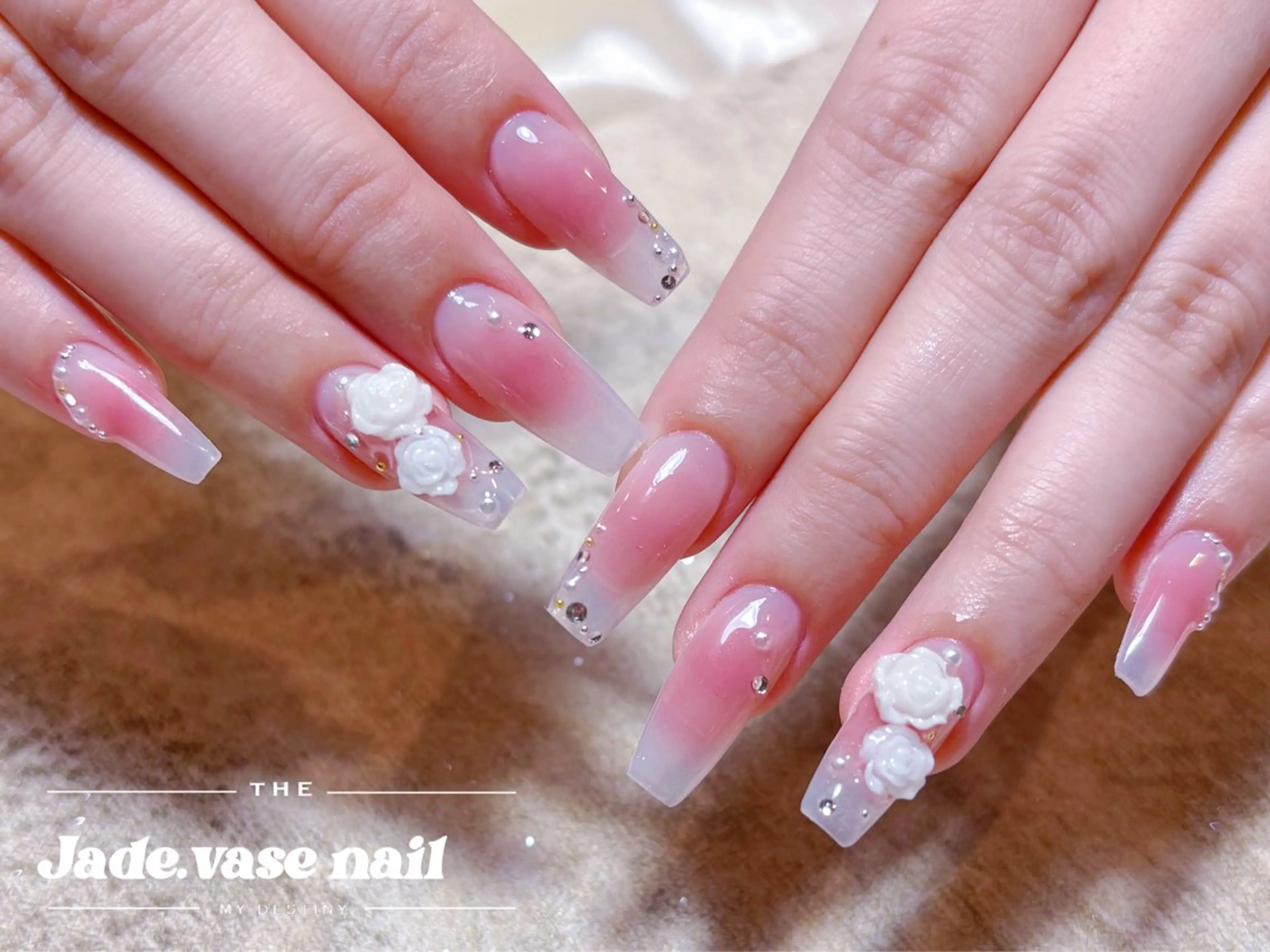 ネイル ハンドネイル ハンドケア ✰Jade.vase 银座のネイルデザイン