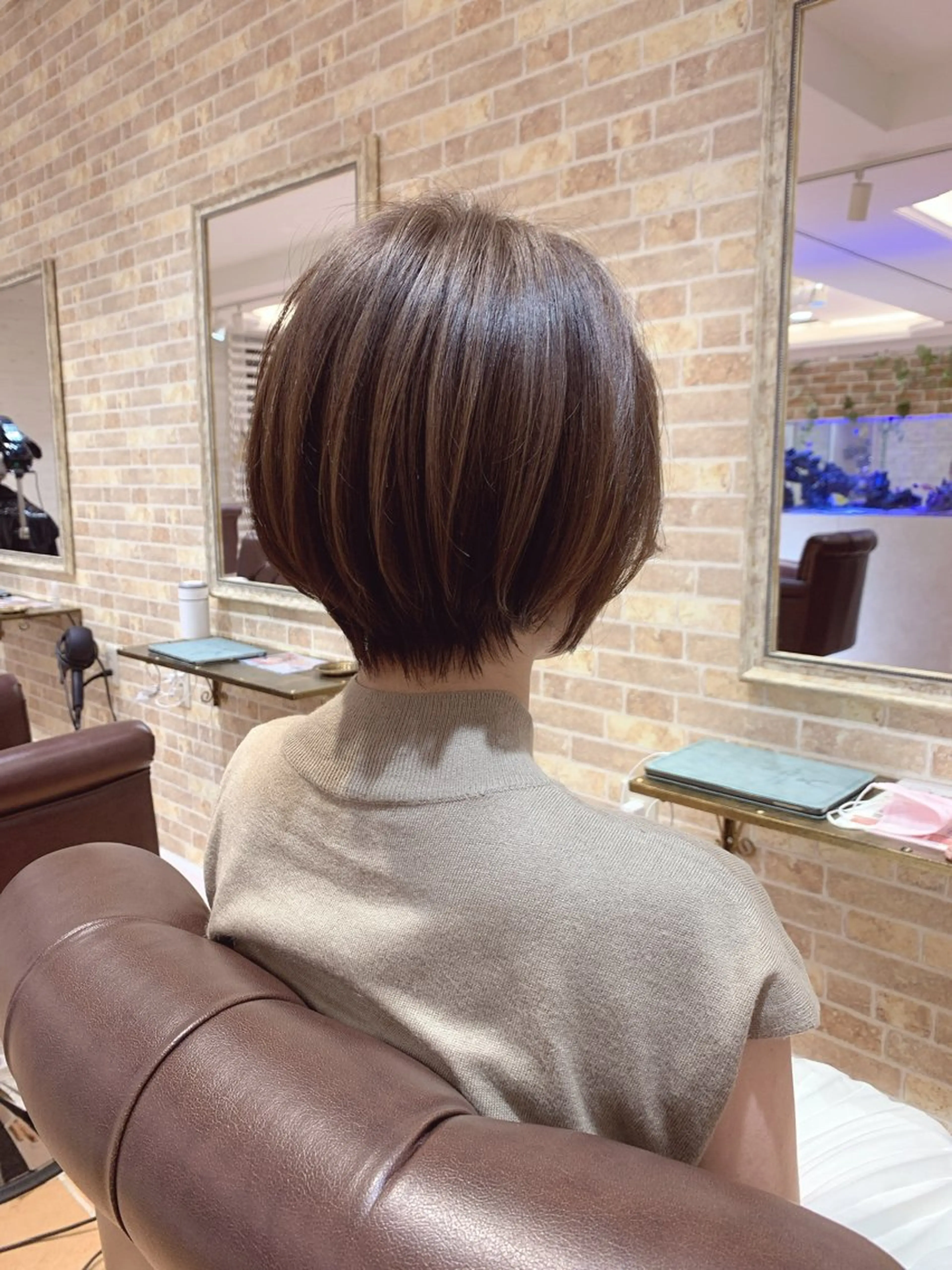 ショート カラー ミヤザキ タクトのヘアスタイル