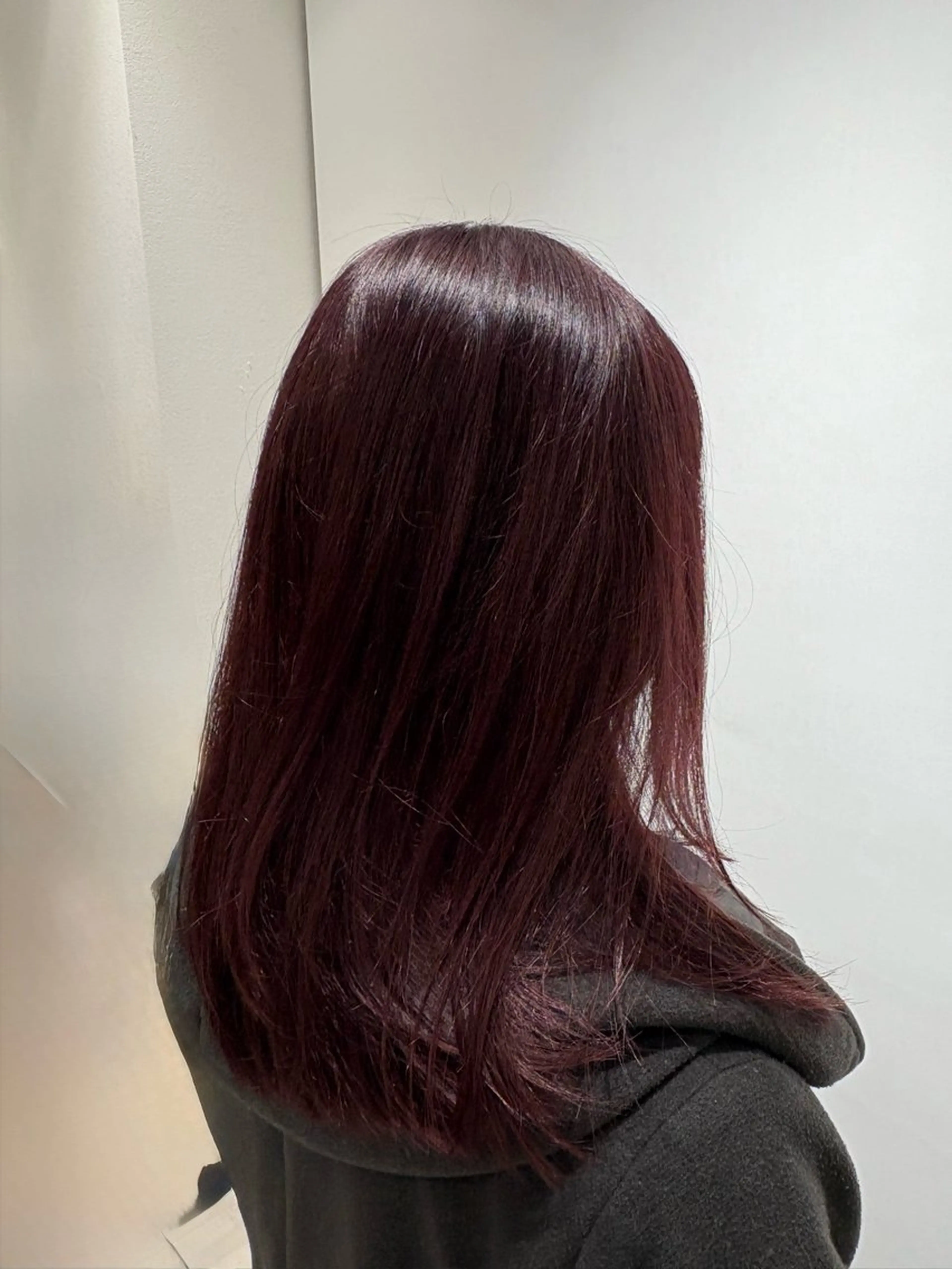 セミロング カラー メンズ ブラウンカラー ヘアカラー 小村 侑生のヘアスタイル