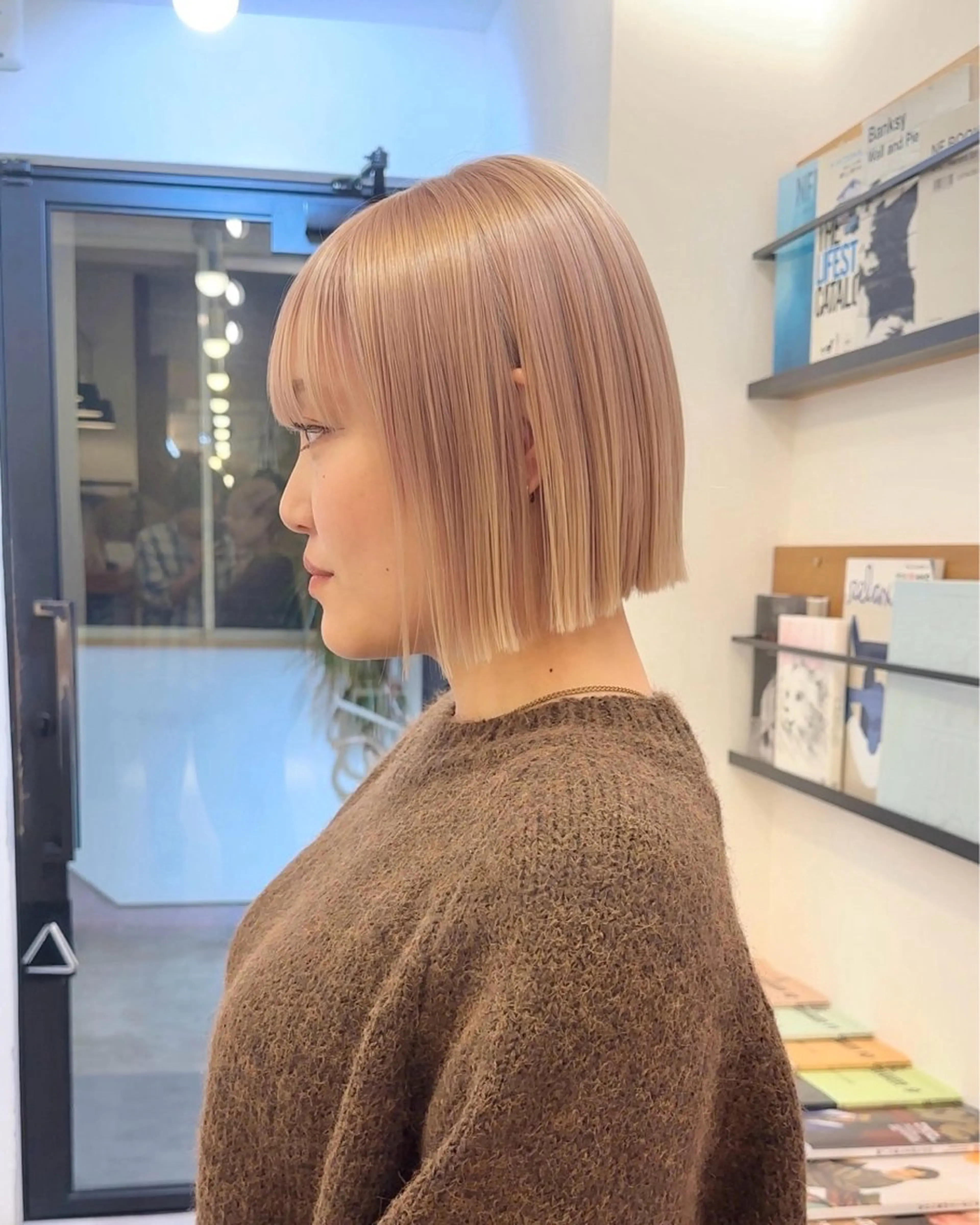 ショート カラー ベージュカラー ブリーチ ホワイトベージュ ボブ カット ヘアカラー トリートメント 似合わせボブ/縮毛 /ハイトーン/ひさとのヘアスタイル