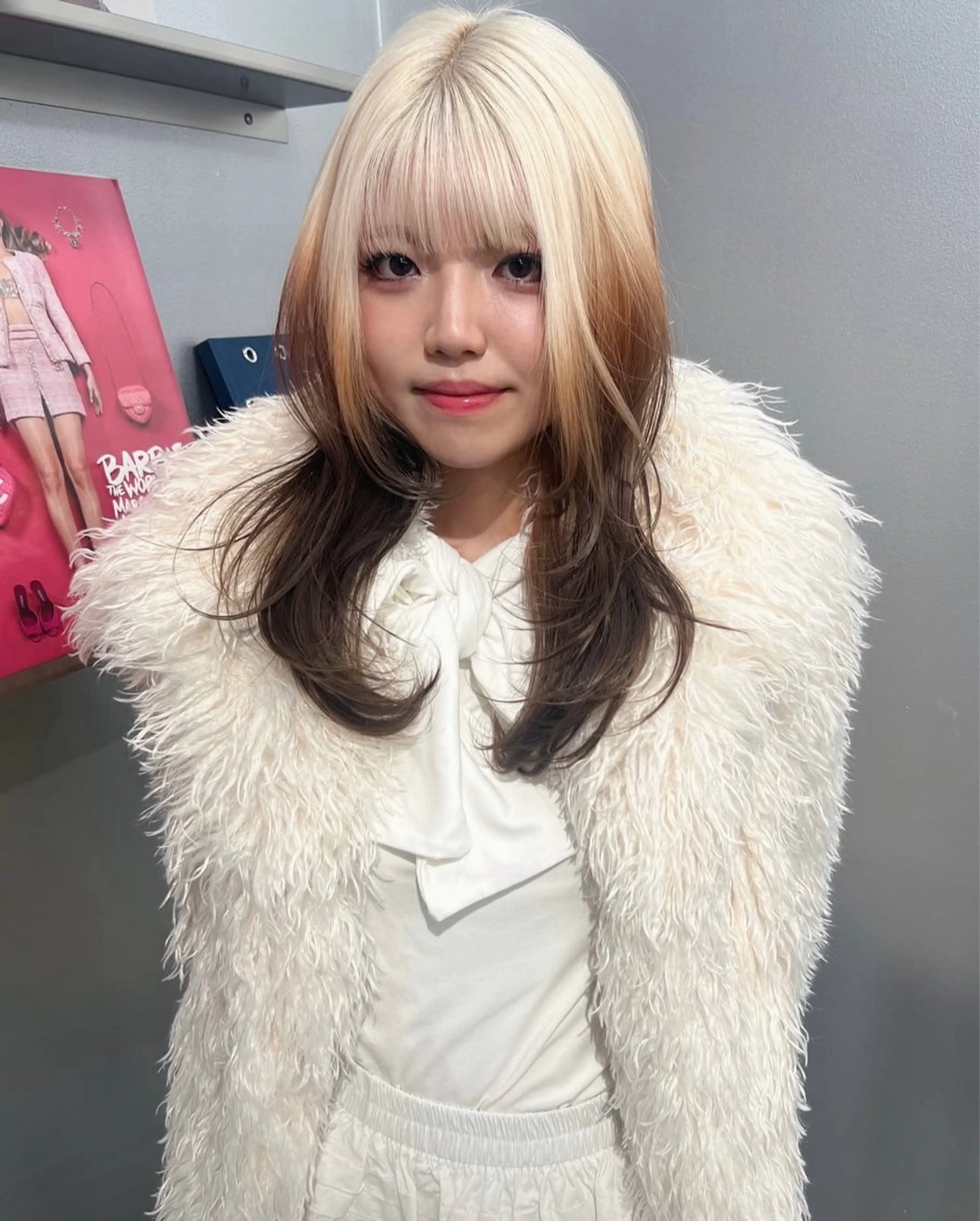 (U28)デザインカラーメニュー🩷🩵💜【ブリーチ1回＋透明感カラー＋デザインカラー📍✂️】の写真