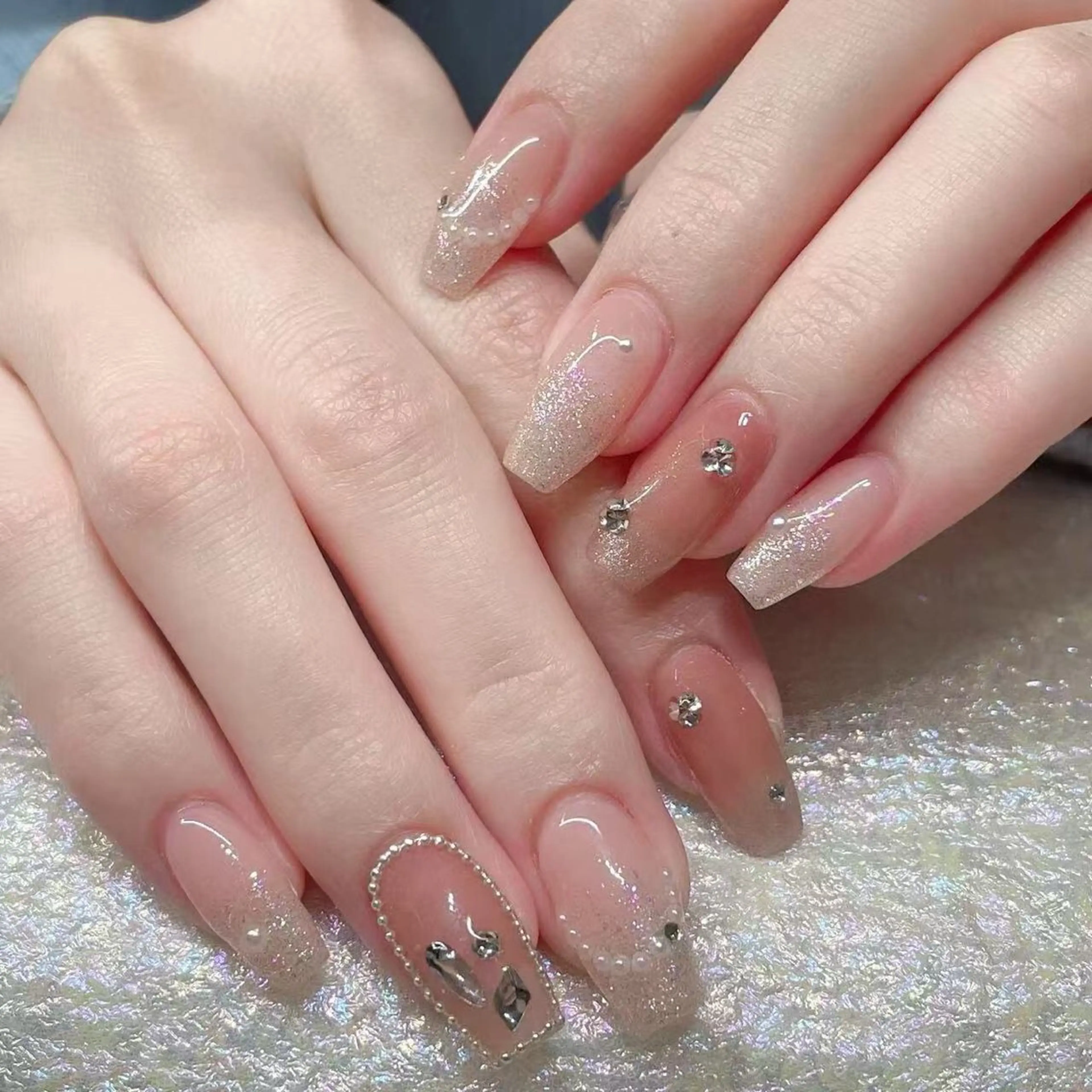 ネイル Queens テイのネイルデザイン