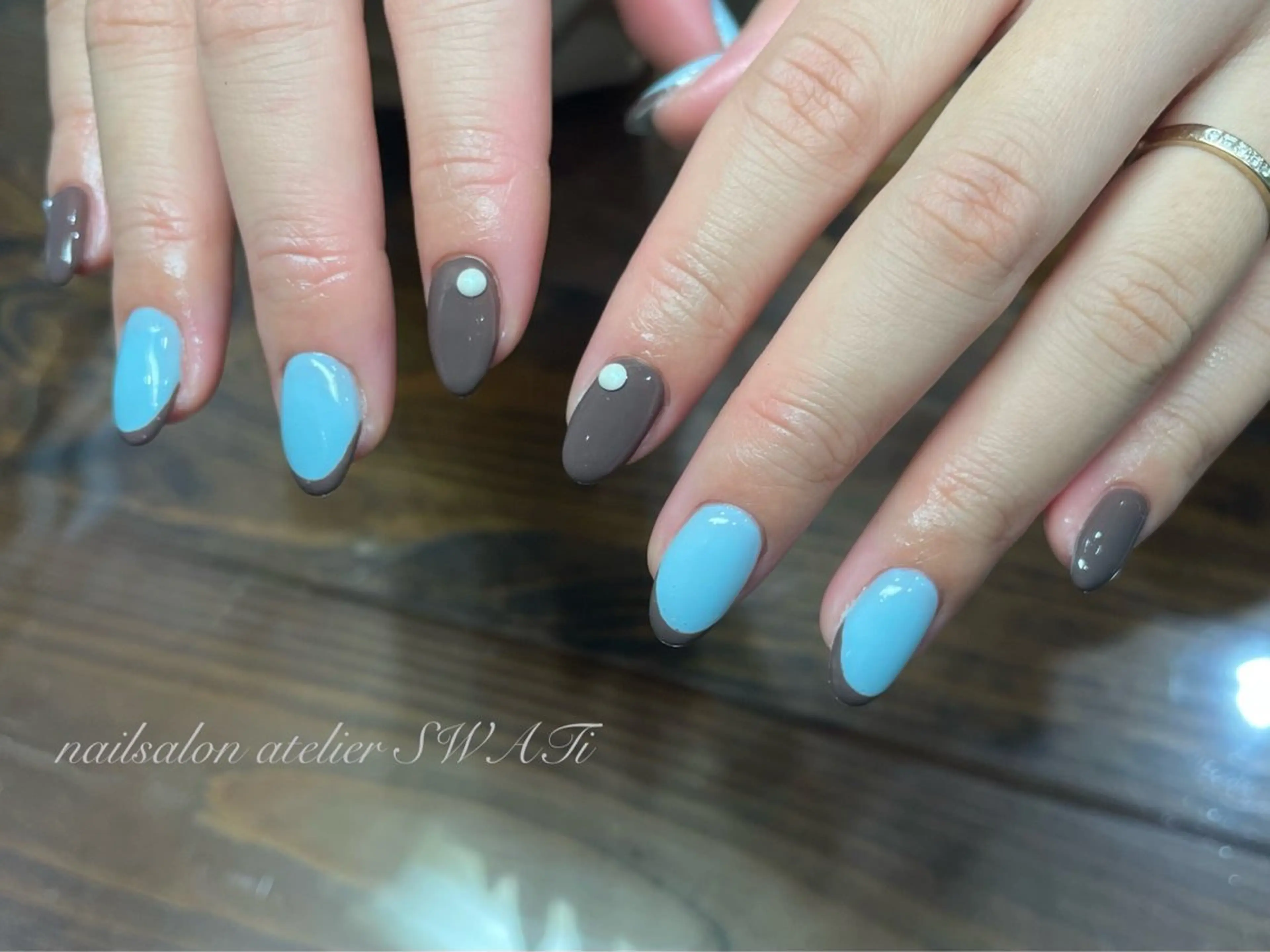 ネイル フレンチネイル ハンドネイル nailsalon SWATiのネイルデザイン