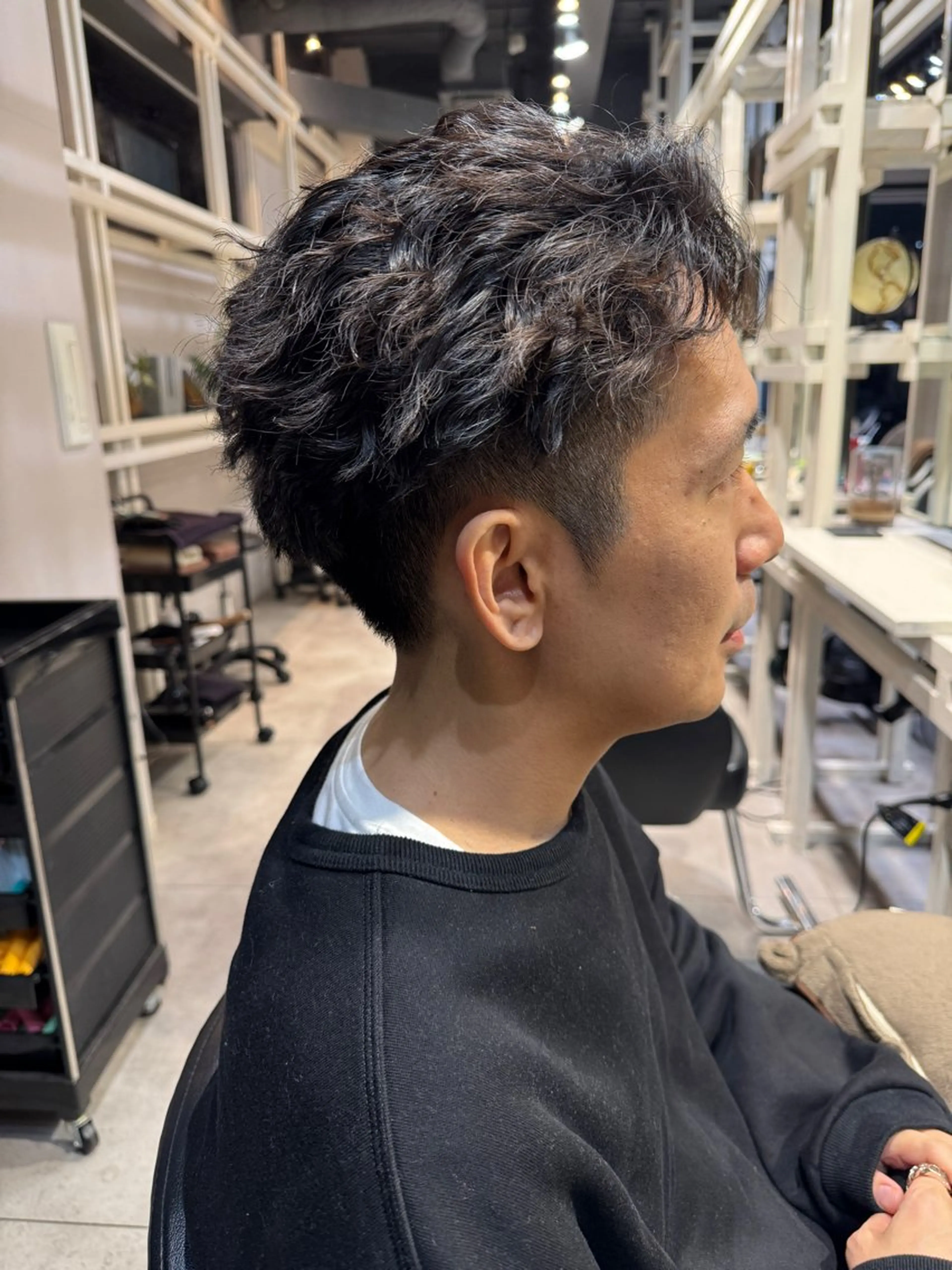 ショート パーマ メンズ フェザーパーマ メンズパーマ カット パーマ トリートメント 似合う髪型が 分からない方へのヘアスタイル