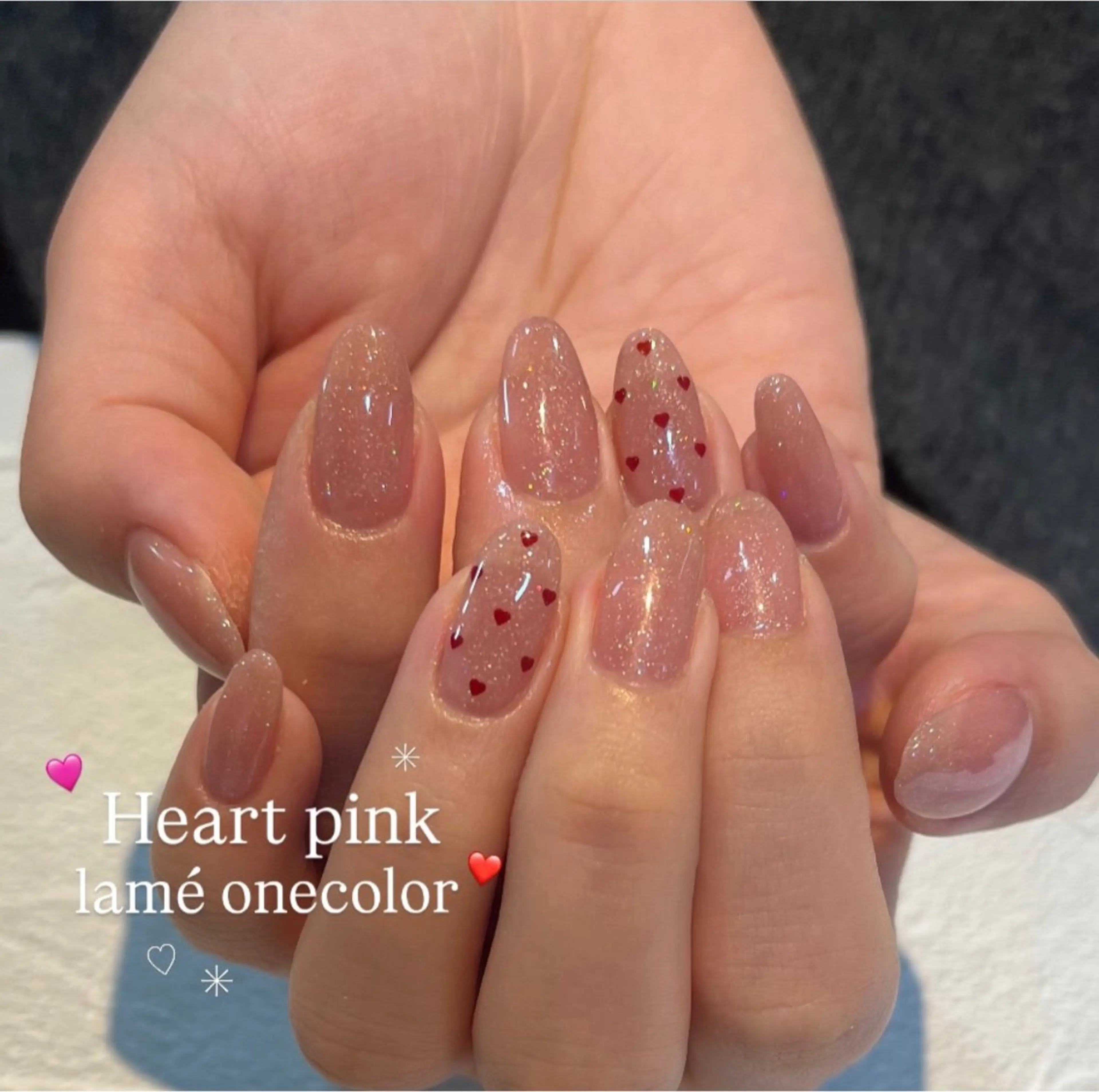 ハートホロネイル（オフ無し）の写真