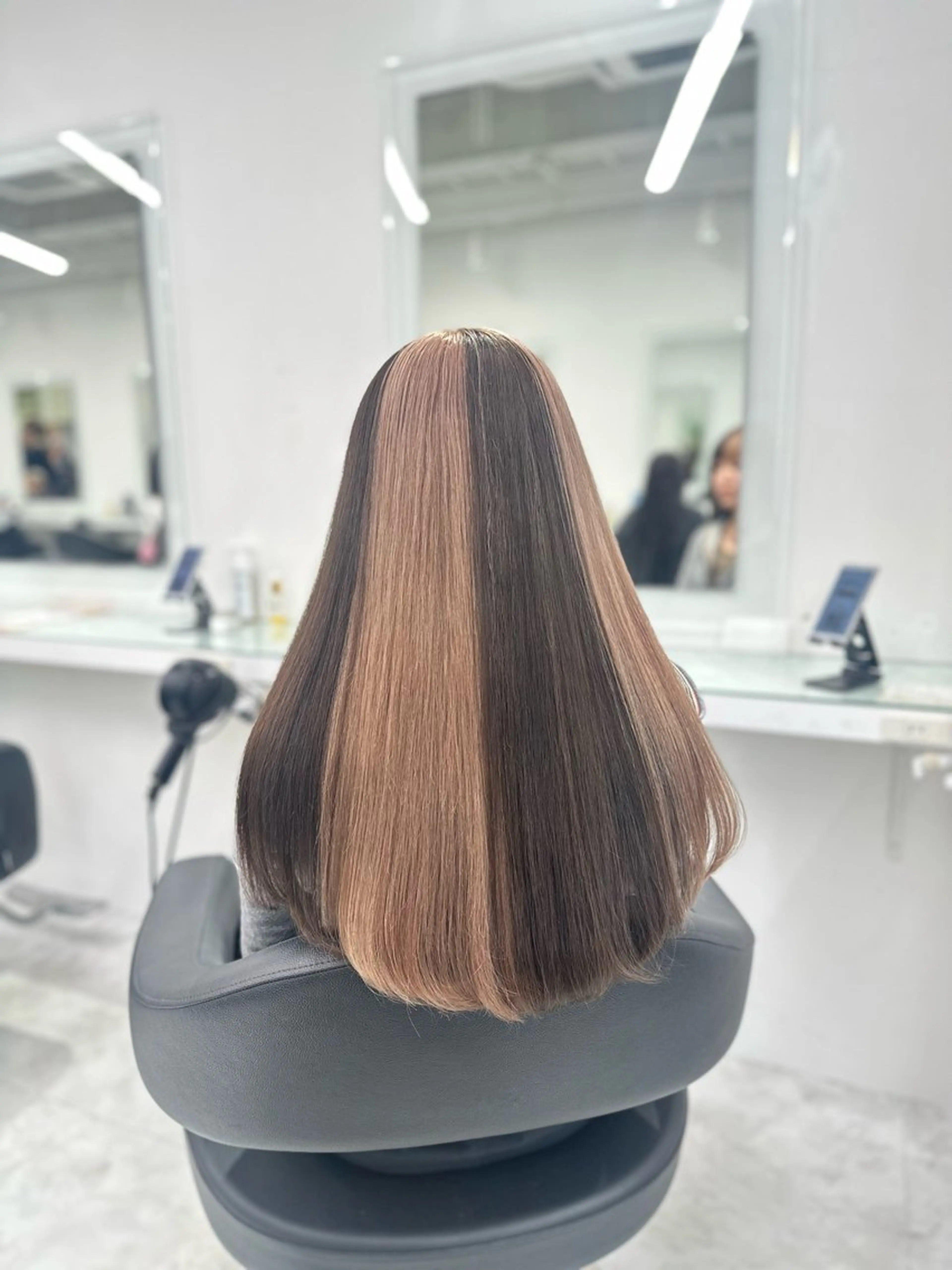 セミロング カラー ヘアカラー トリートメント ヘッドスパ ヘアセット ❄最強かわいいカラー ❄️MINA❄️のヘアスタイル