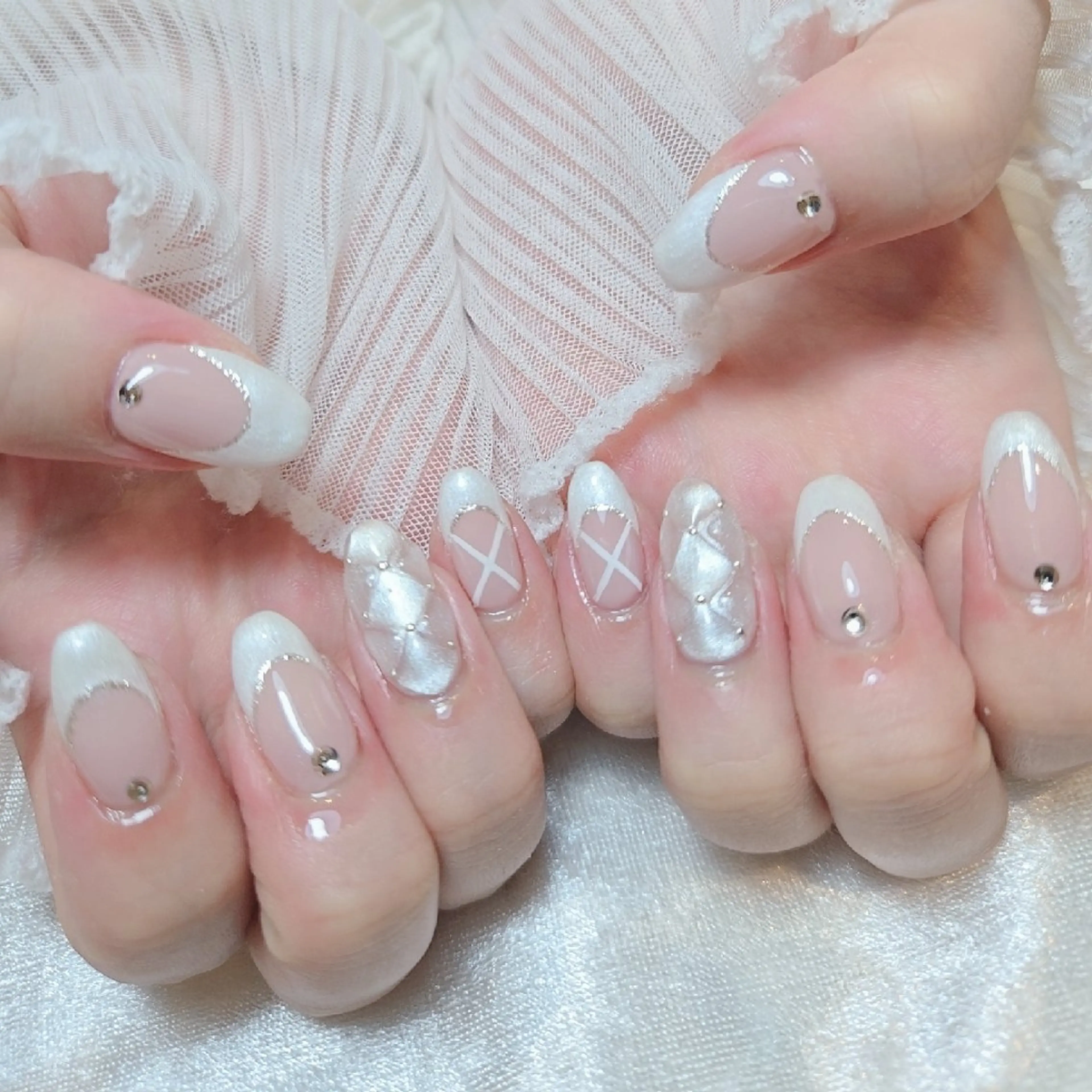 ネイル フレンチネイル ハンドネイル Runanail.☽ 鶴ヶ峰　naruのネイルデザイン