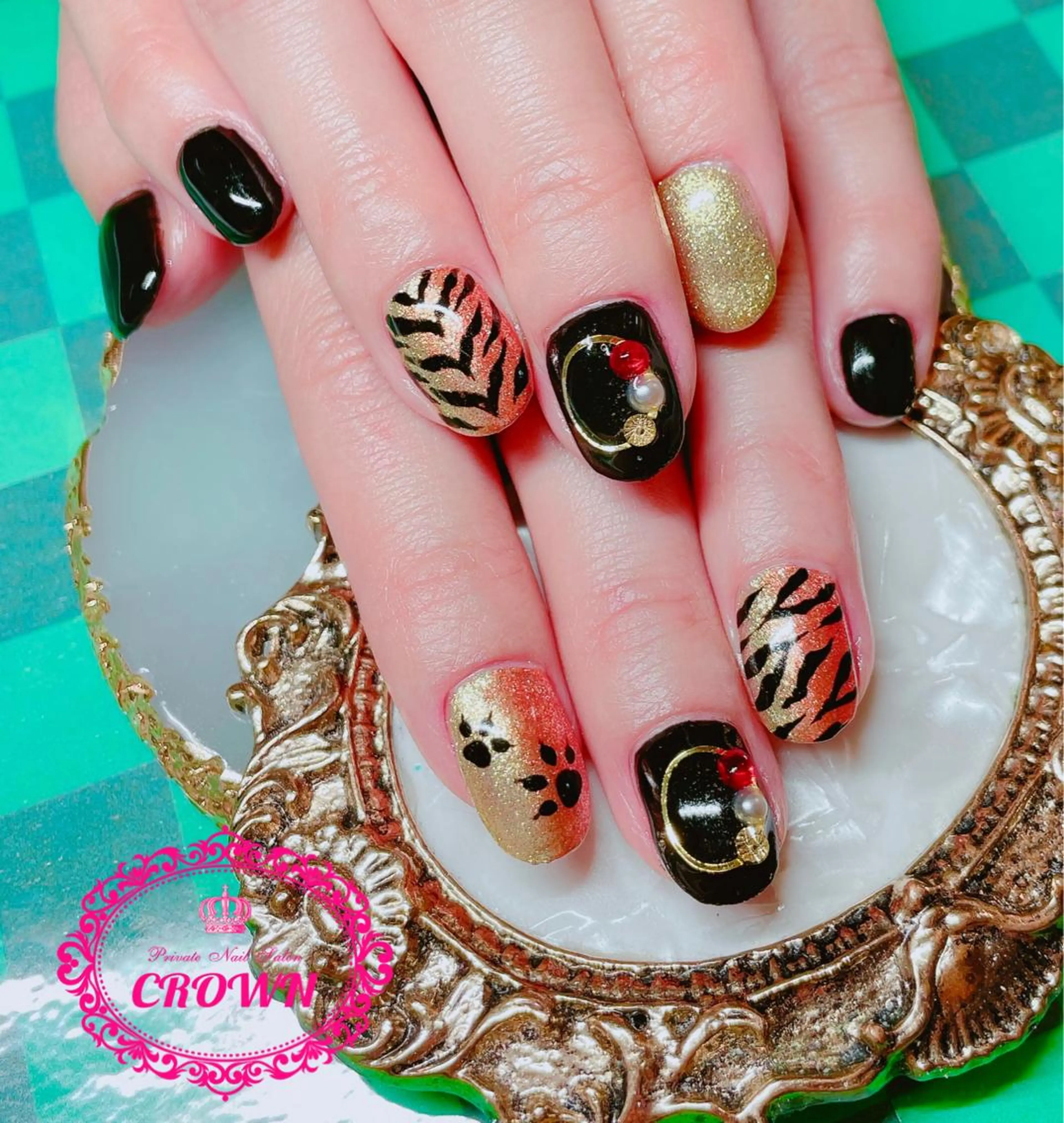 ネイル CROWN プライベートサロンのネイルデザイン