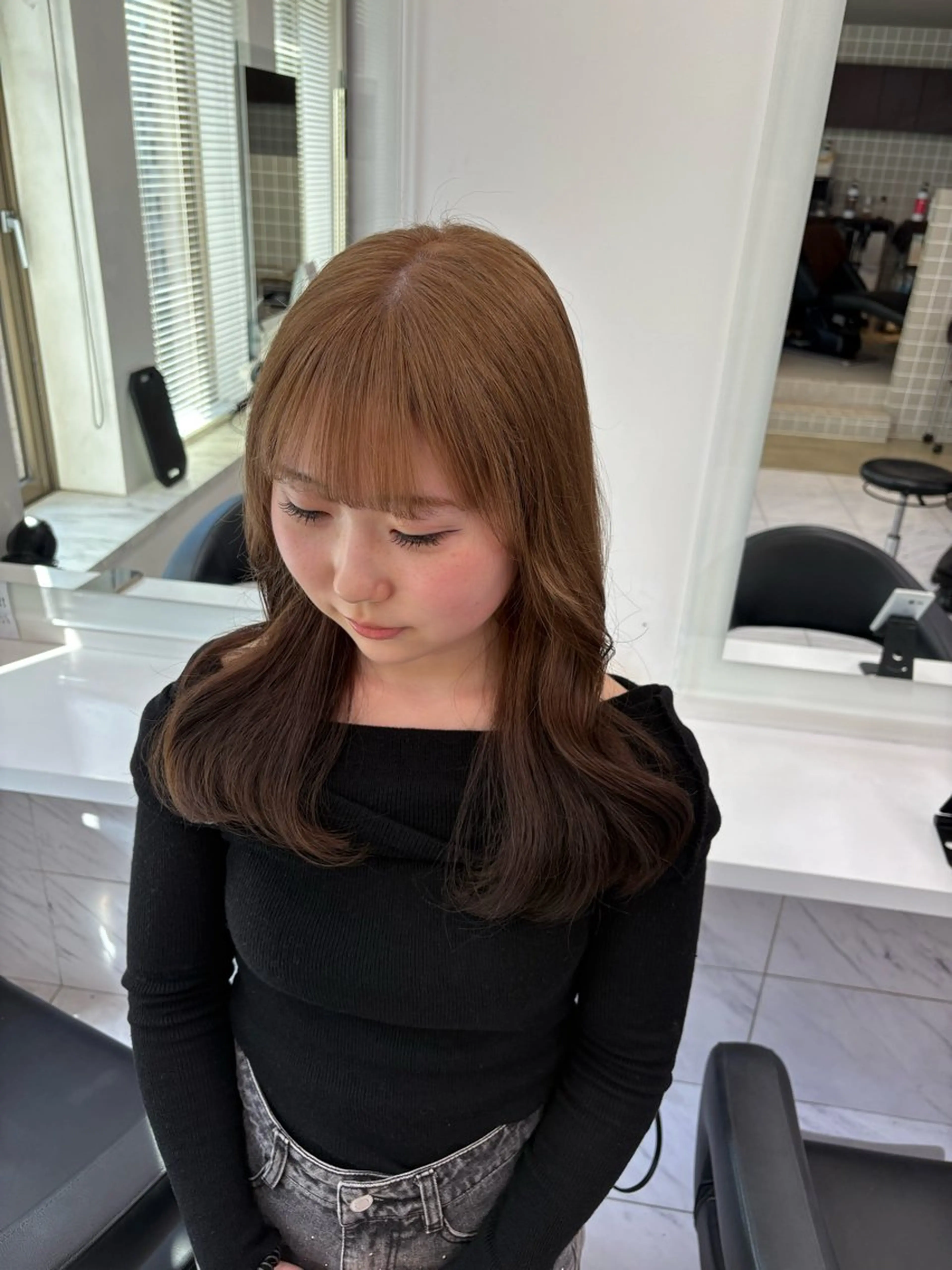 カラー ヘアカラー トリートメント 透明感ベージュ🤎 ナチュラルレイヤーのヘアスタイル