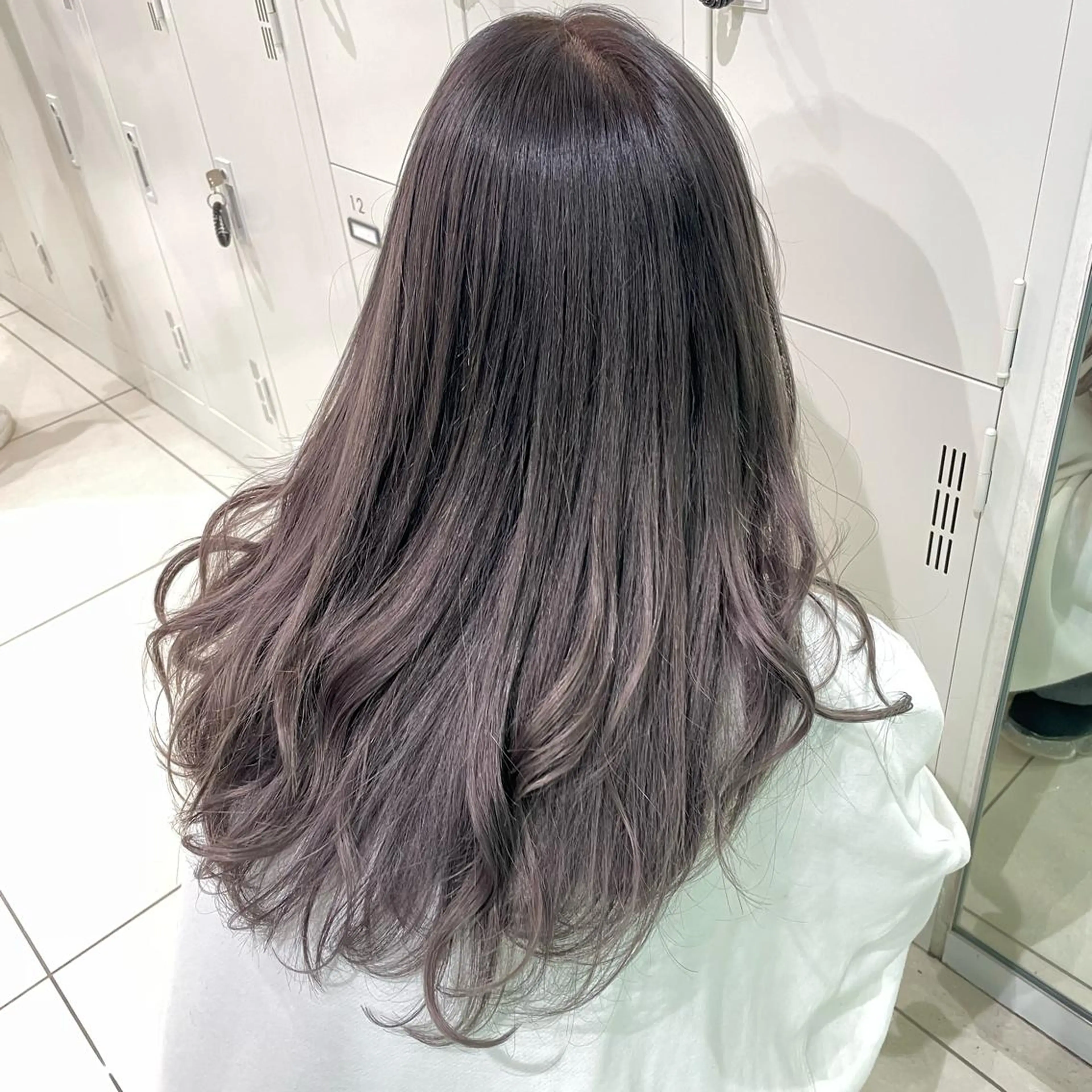 ロング カラー ブリーチ ケアブリーチ グレージュ イルミナカラー ラベンダーカラー カット ヘアカラー トリートメント 【髪質改善】 kasumi🌷🌷のヘアスタイル
