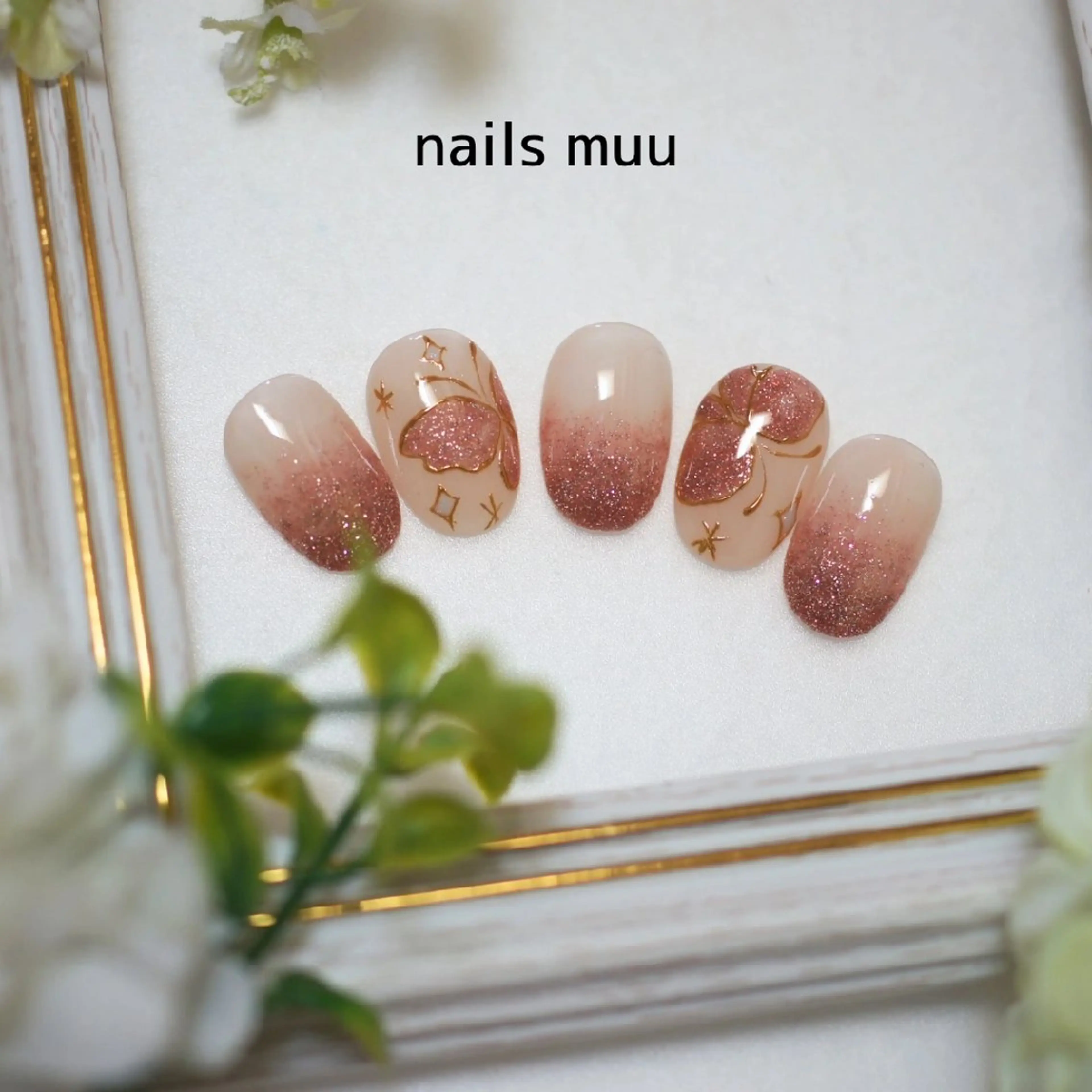 ネイル アートネイル フラッシュネイル グラデーション ラメ(グリッター) ラメグラデーション nails muu まゆのネイルデザイン
