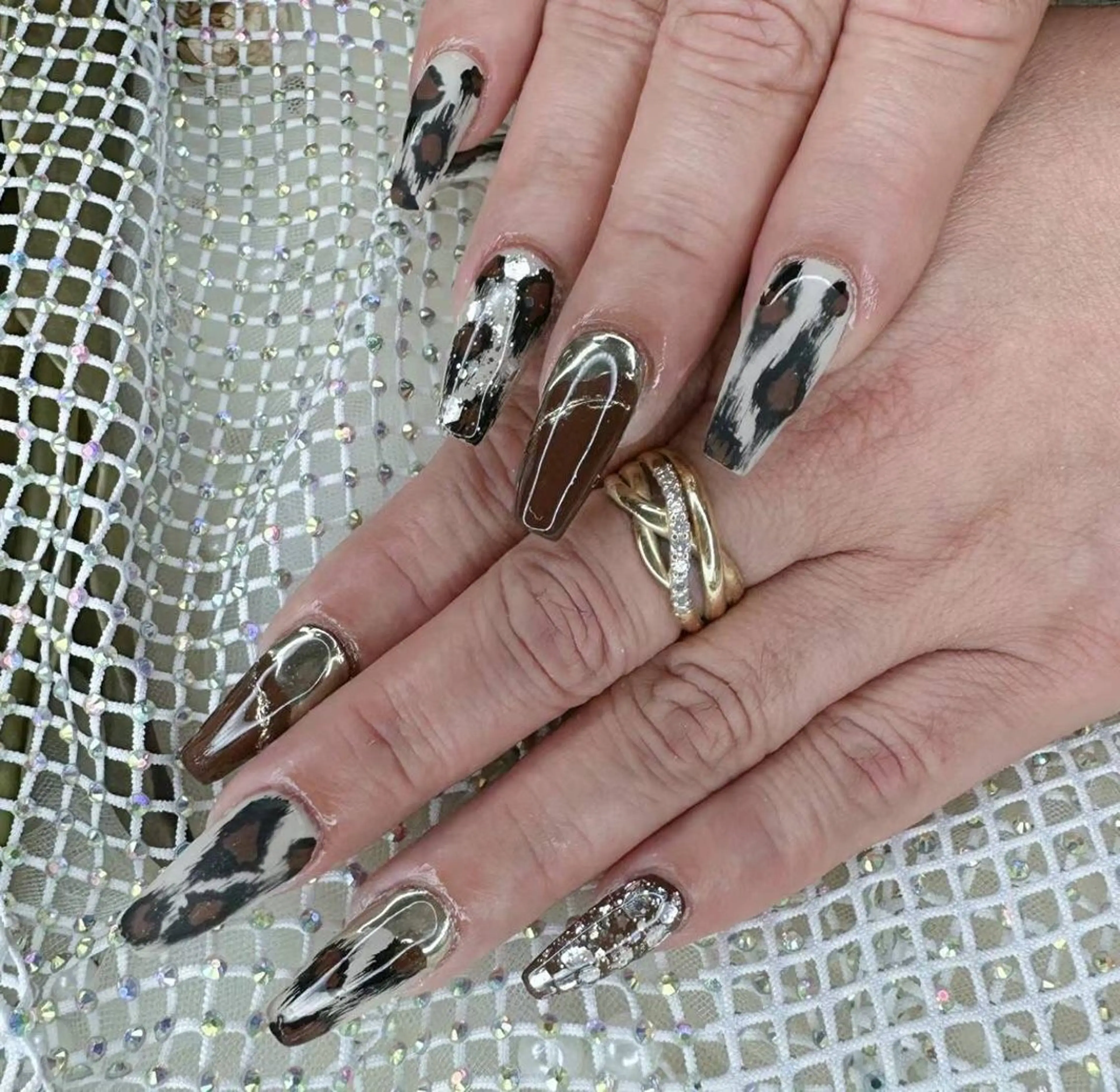 ネイル アニマル柄 ミラーネイル Babarla　Nail　Salon所属・babarla Nailのネイルデザイン