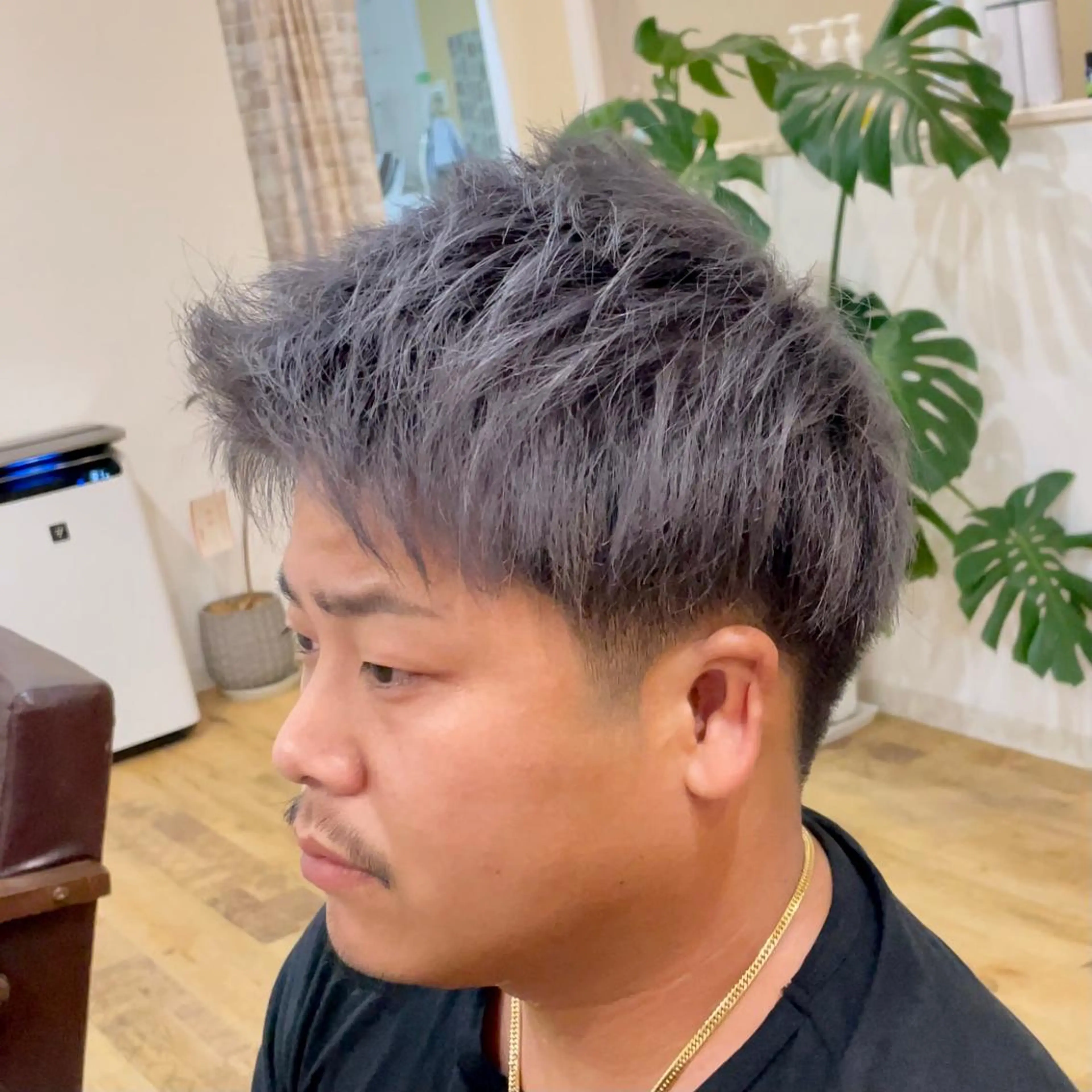 カラー メンズ アップバング ツーブロック 美髪矯正/髪質改善 レガロ堺市伏尾/松田のヘアスタイル