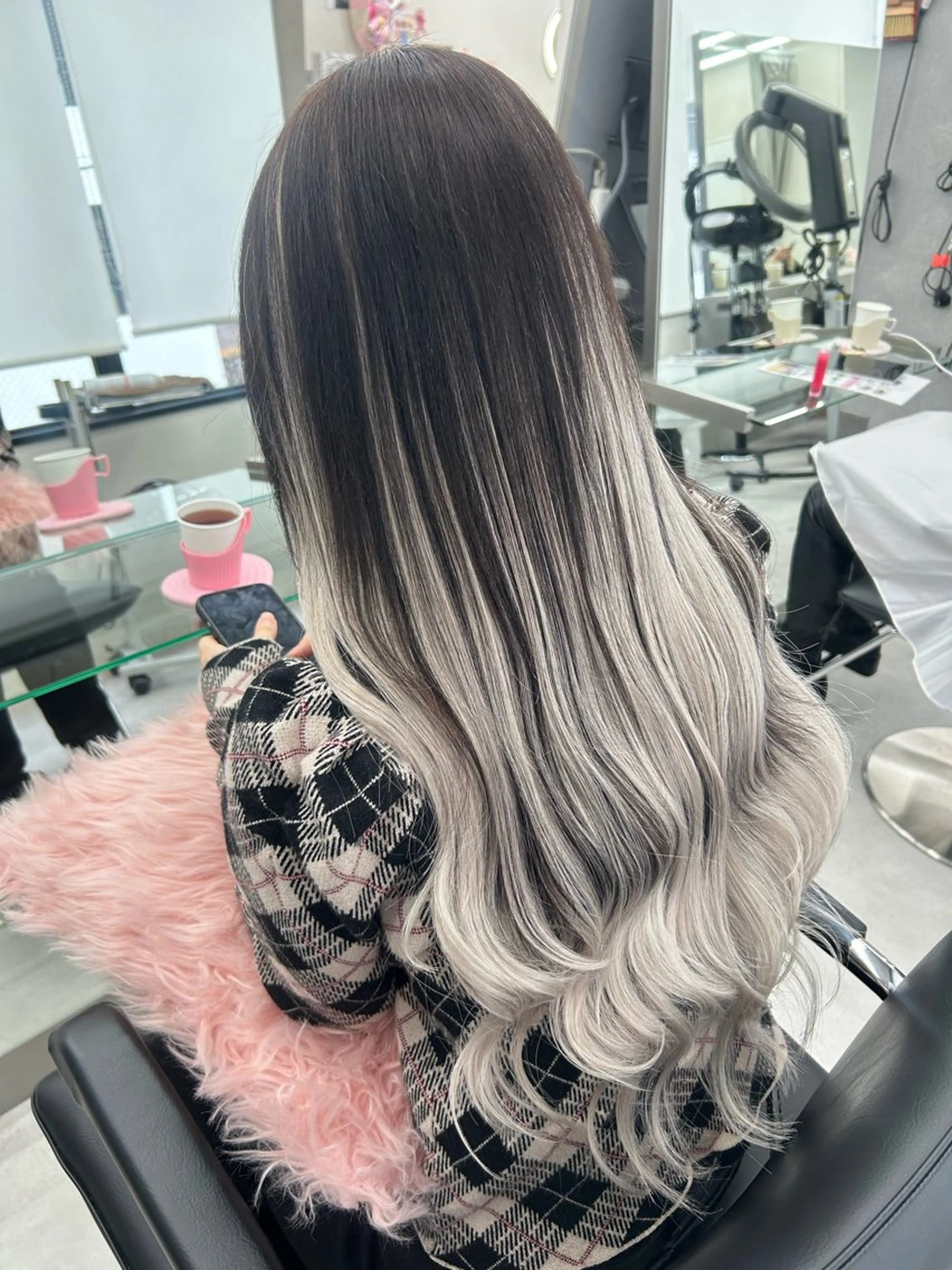 エクステ ハイトーン👱‍♀️ エクステ/彩花のヘアスタイル