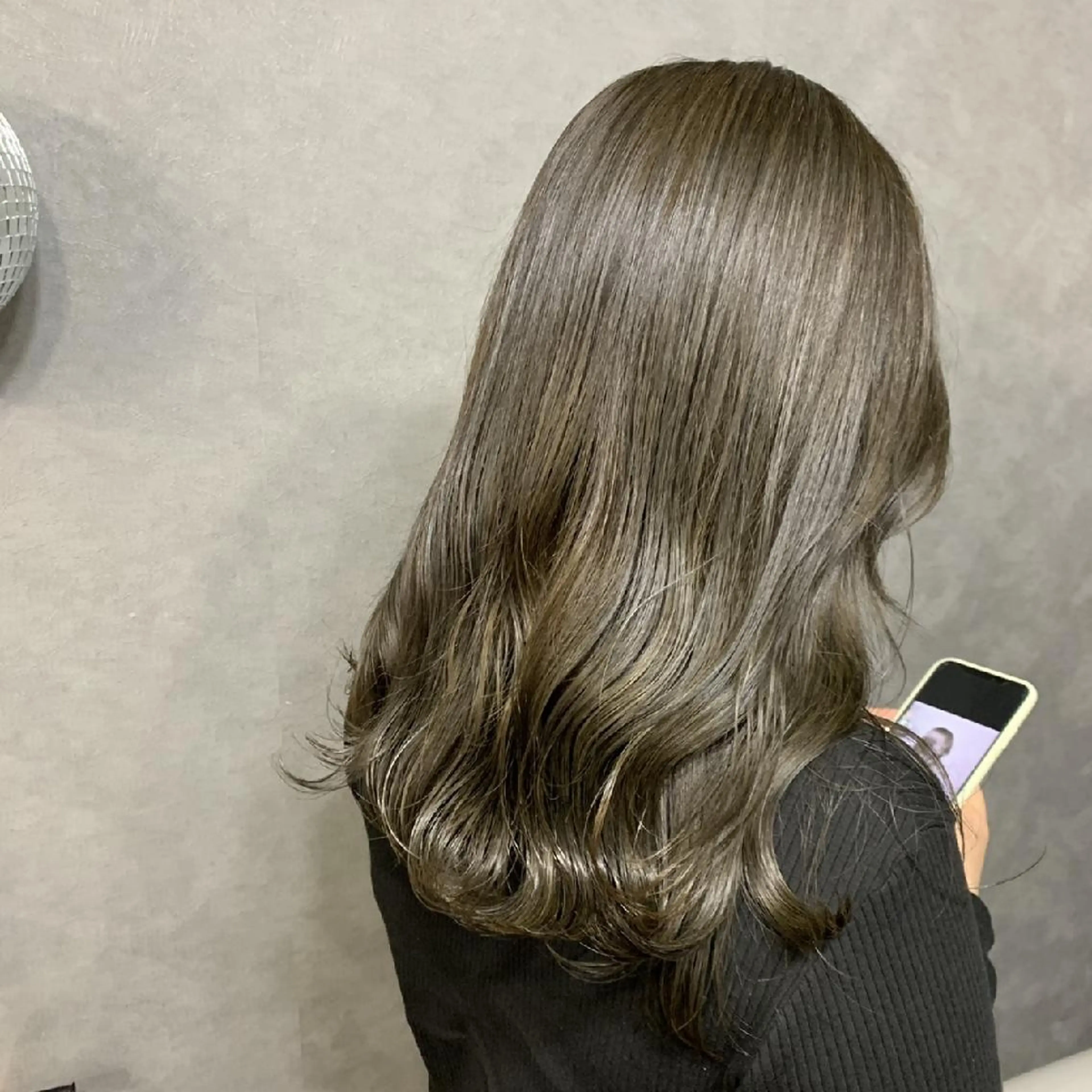 ミディアム カラー オリーブカラー chouette シュエットのヘアスタイル