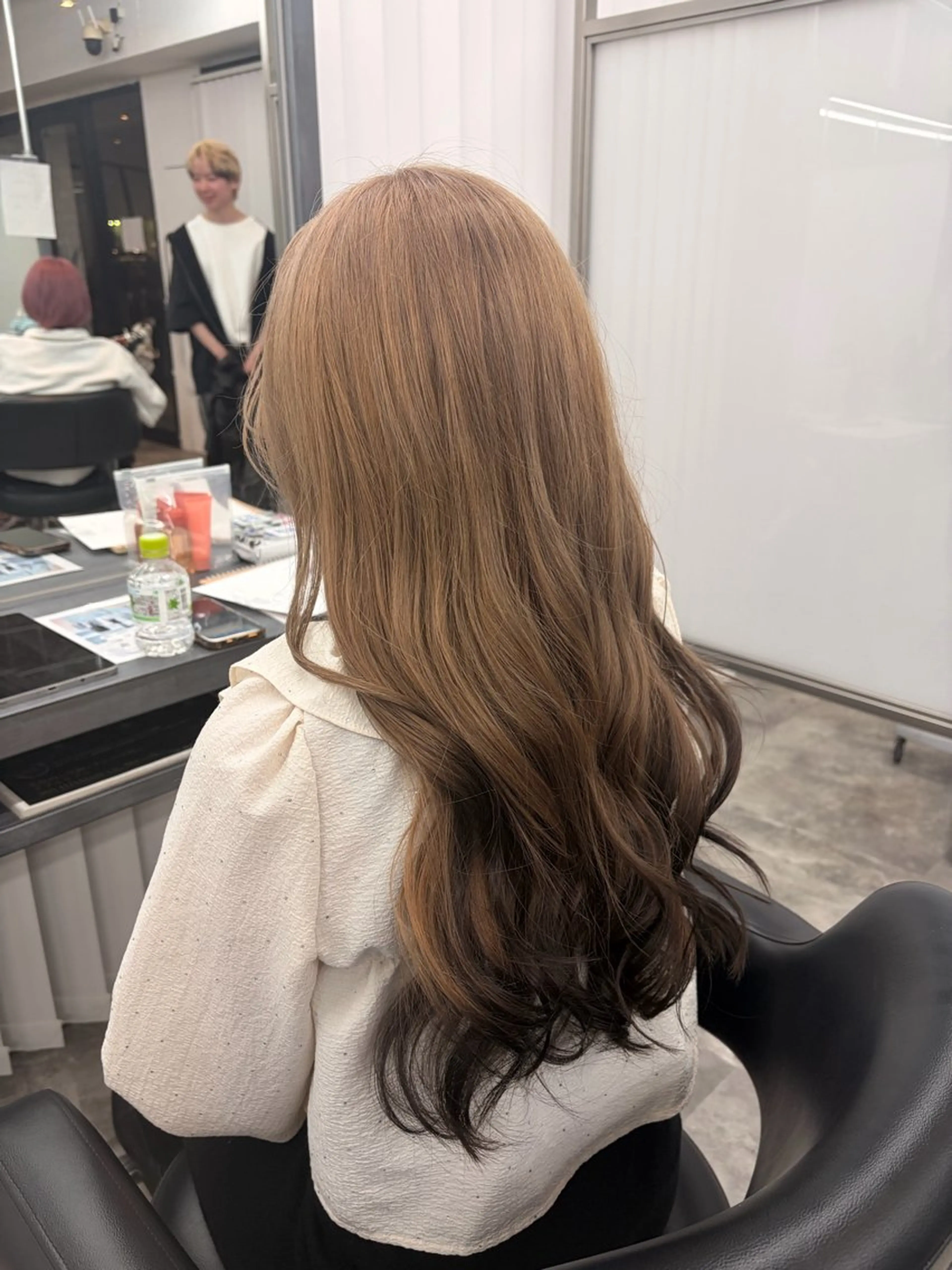 ロング カラー ブリーチ デザインカラー カット ヘアカラー 野上 麗のヘアスタイル