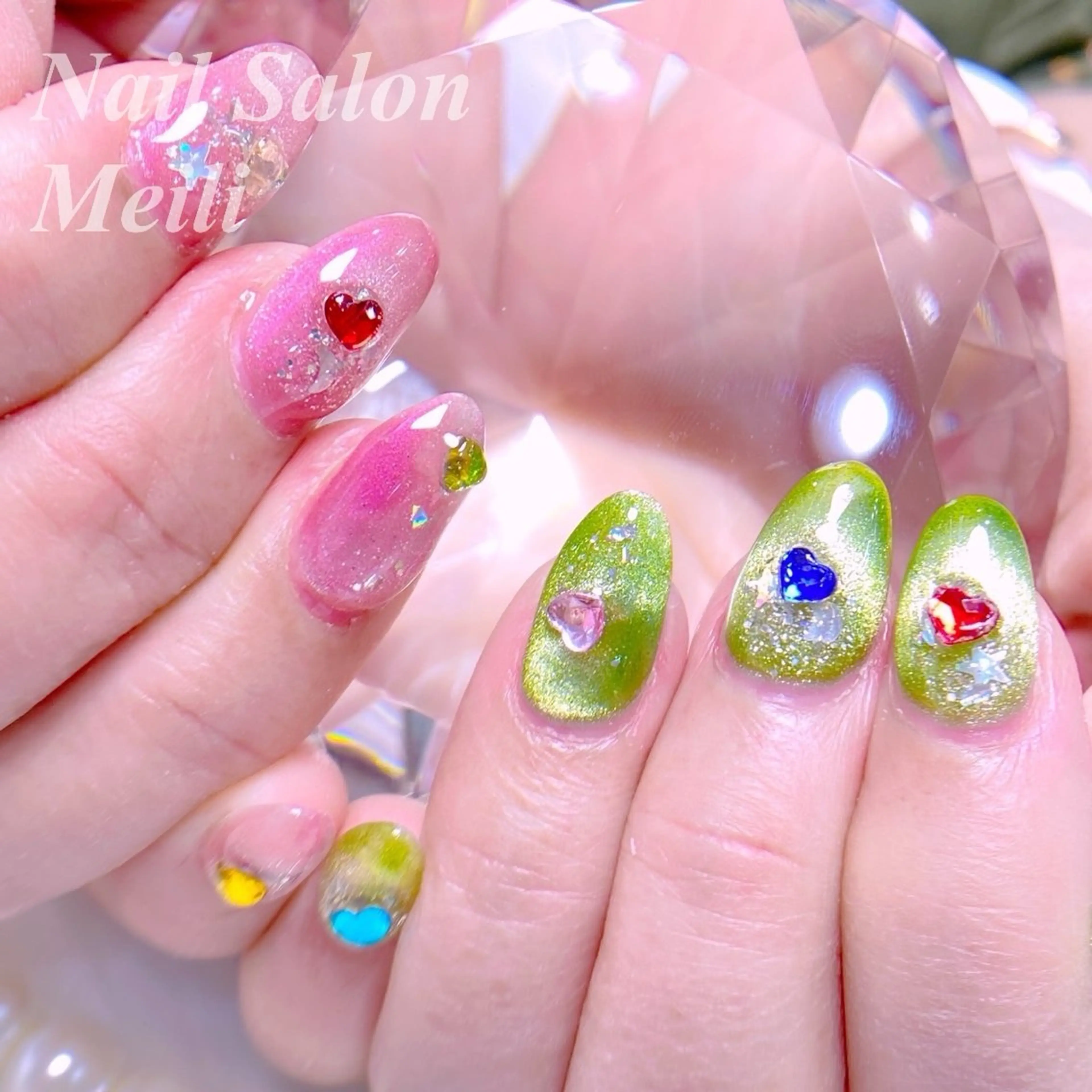 ネイル アートネイル グリーン マグネットネイル ピンク NAILSALON MEILIのネイルデザイン