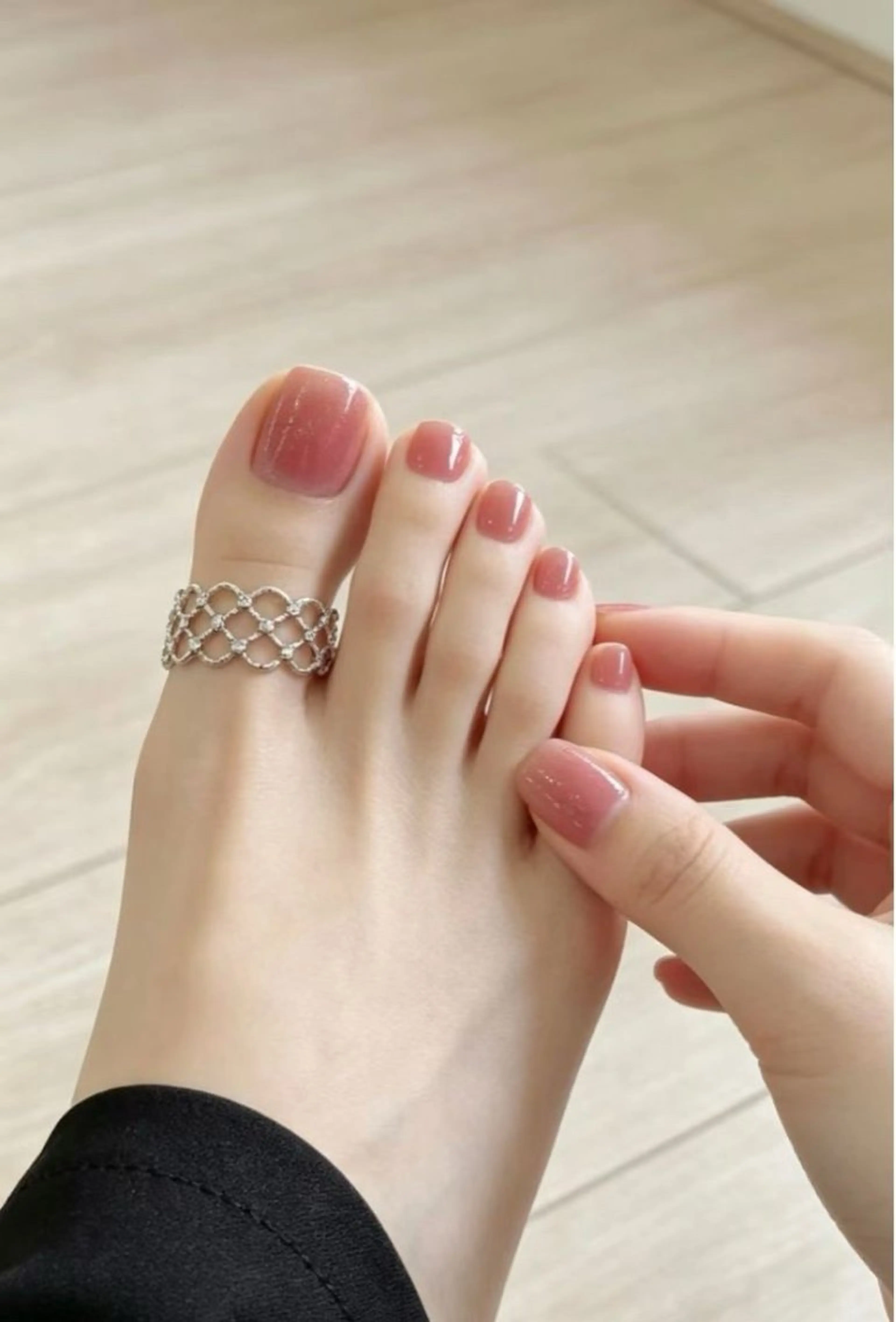 ネイル ハンドネイル フットネイル MoonNail ユリ🌸のネイルデザイン