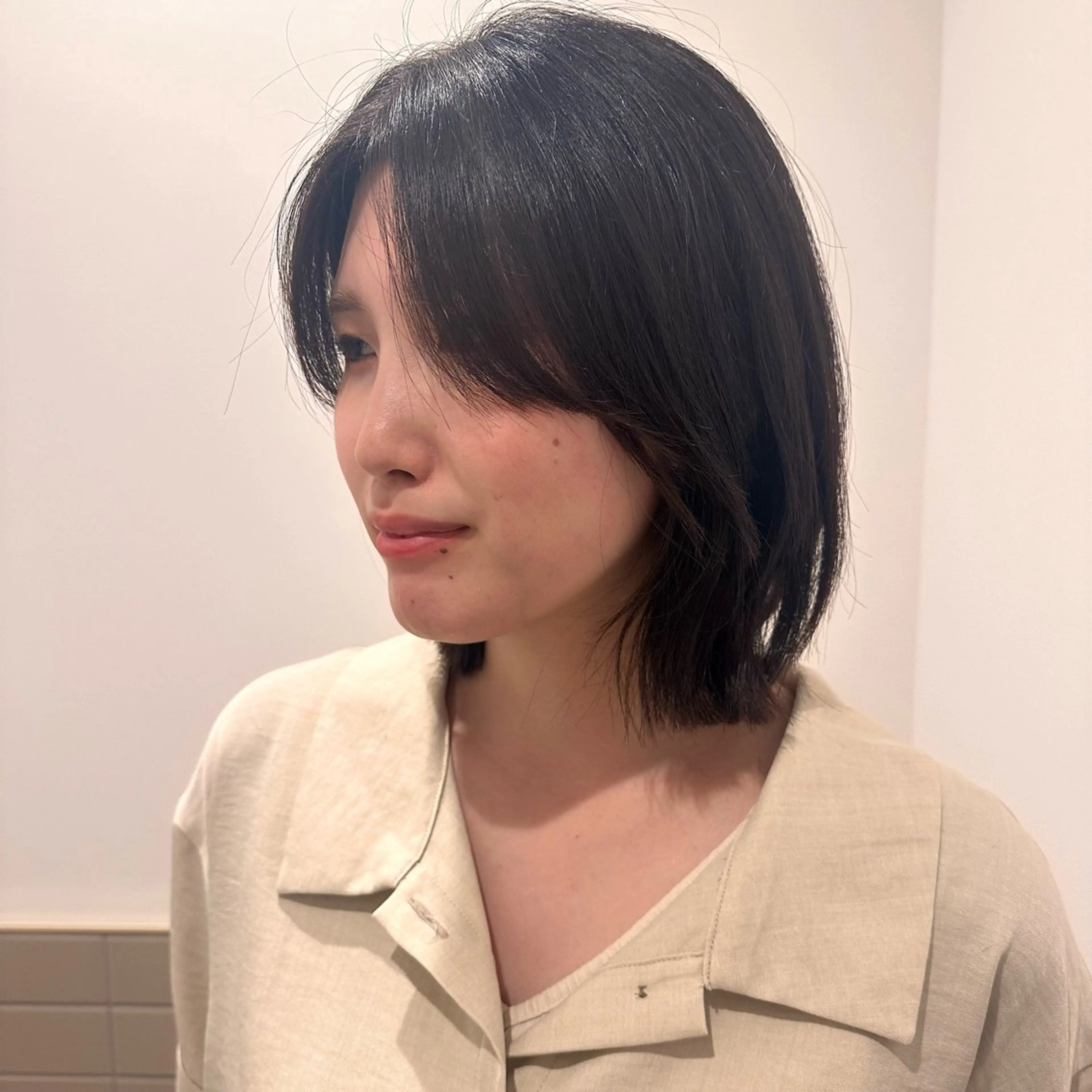 ミディアム 艶ブリーチカラー✨ ボブレイヤーSakiのヘアスタイル