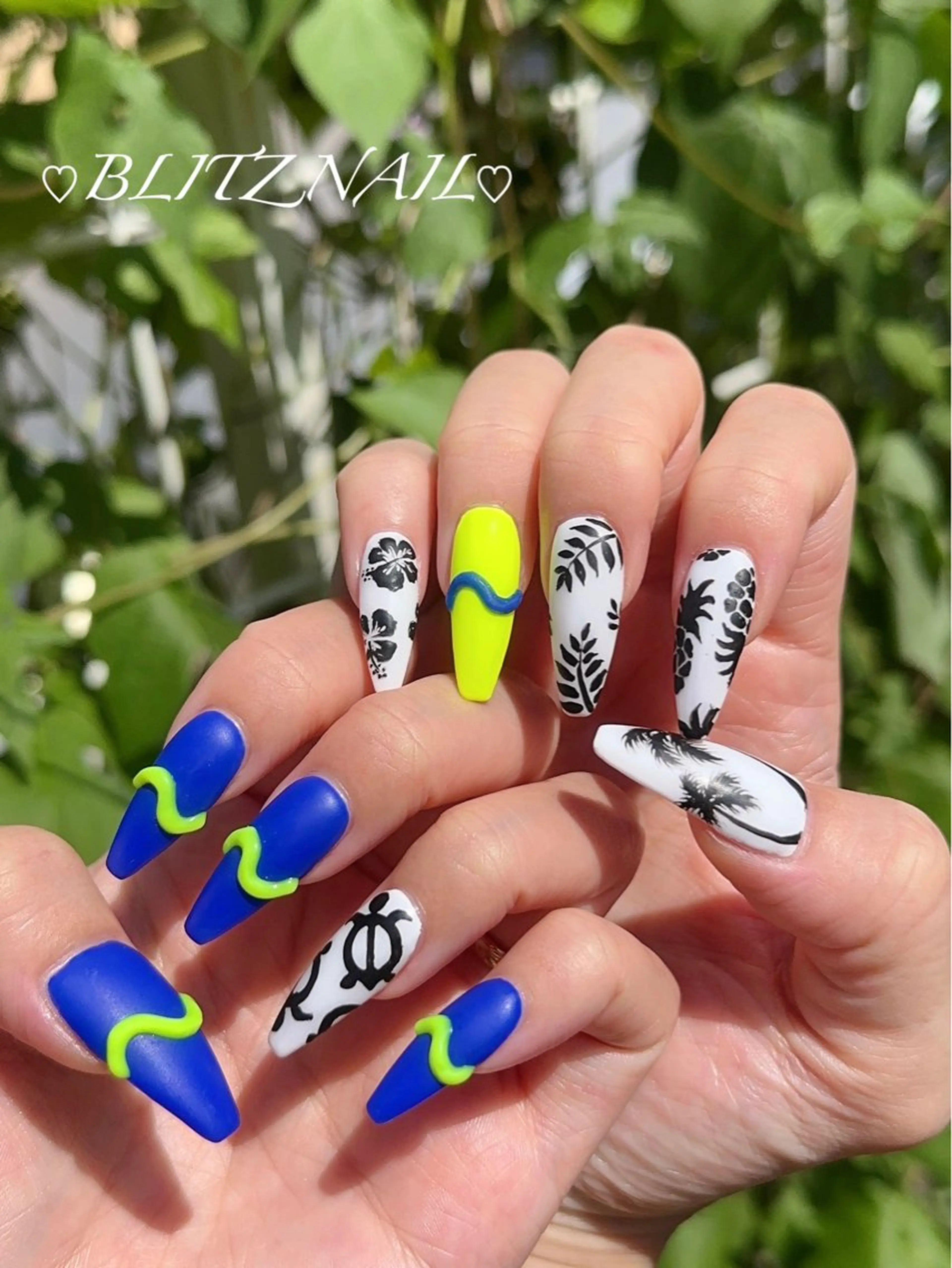 ネイル BLITZ Nail 岩田💅🏻✨のネイルデザイン