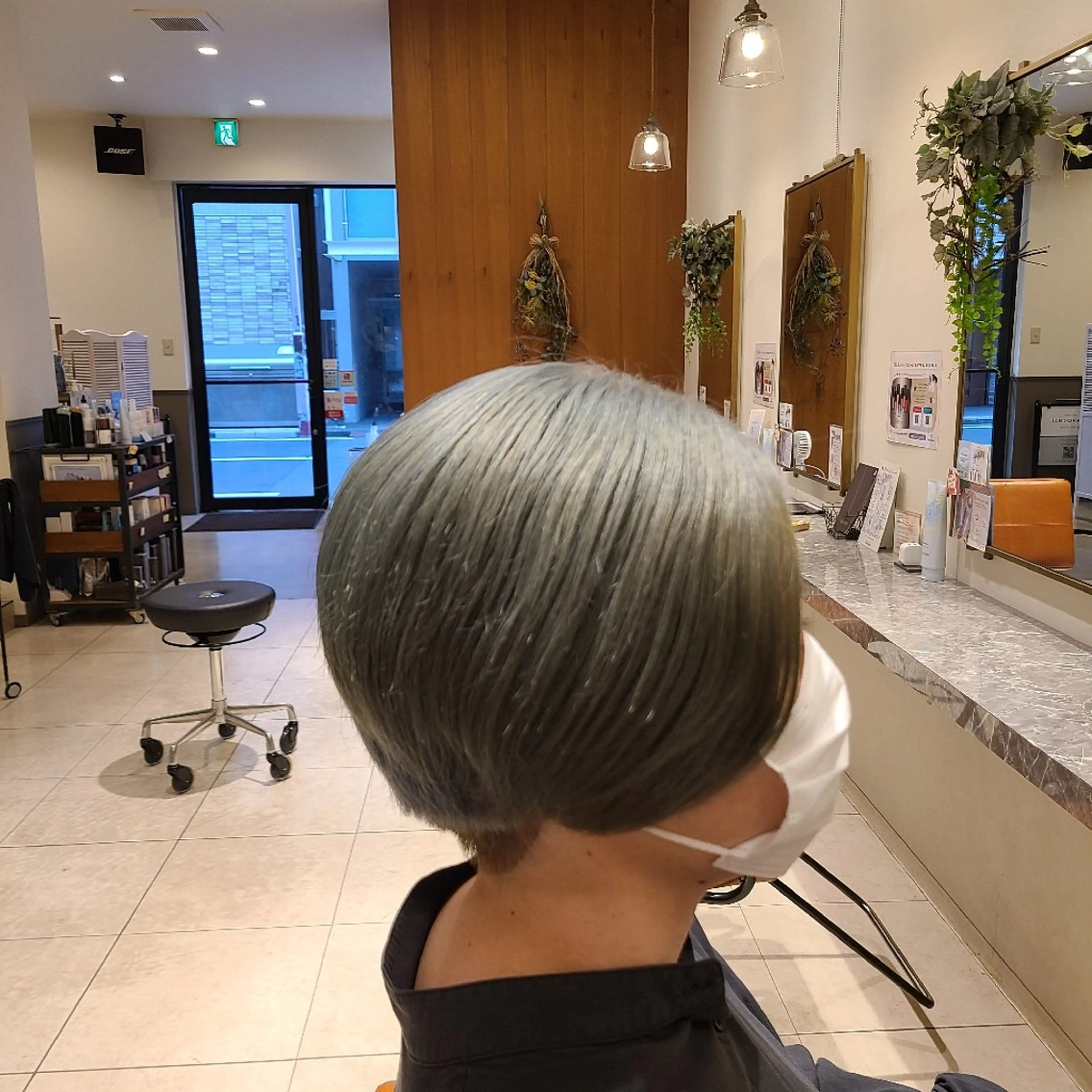 ショート カラー カット ヘアカラー トリートメント 中井 啓悟のヘアスタイル