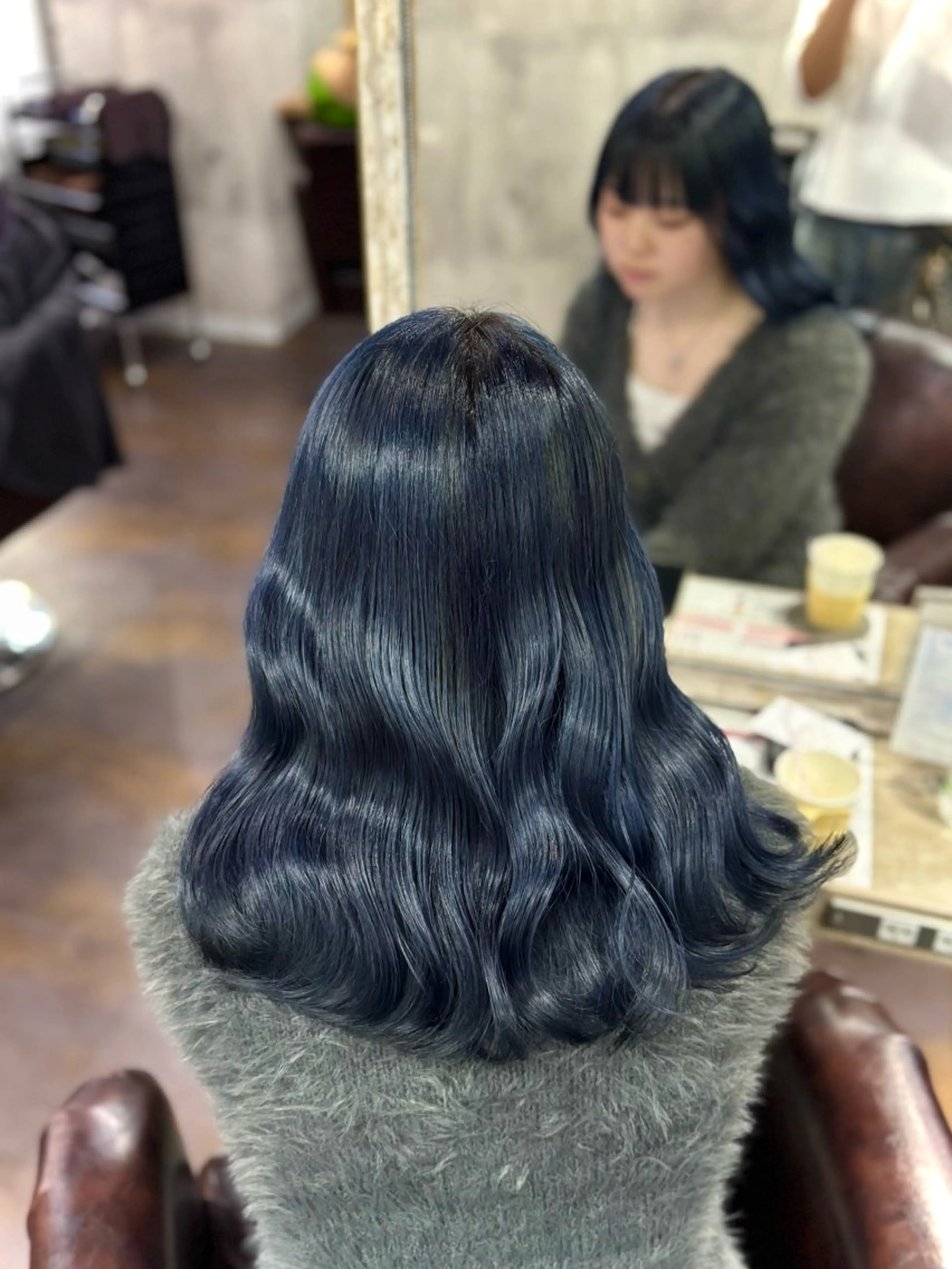 ミディアム ヘアカラー ✨韓国艶髪✨ケア ブリーチ🫧アキラのヘアスタイル