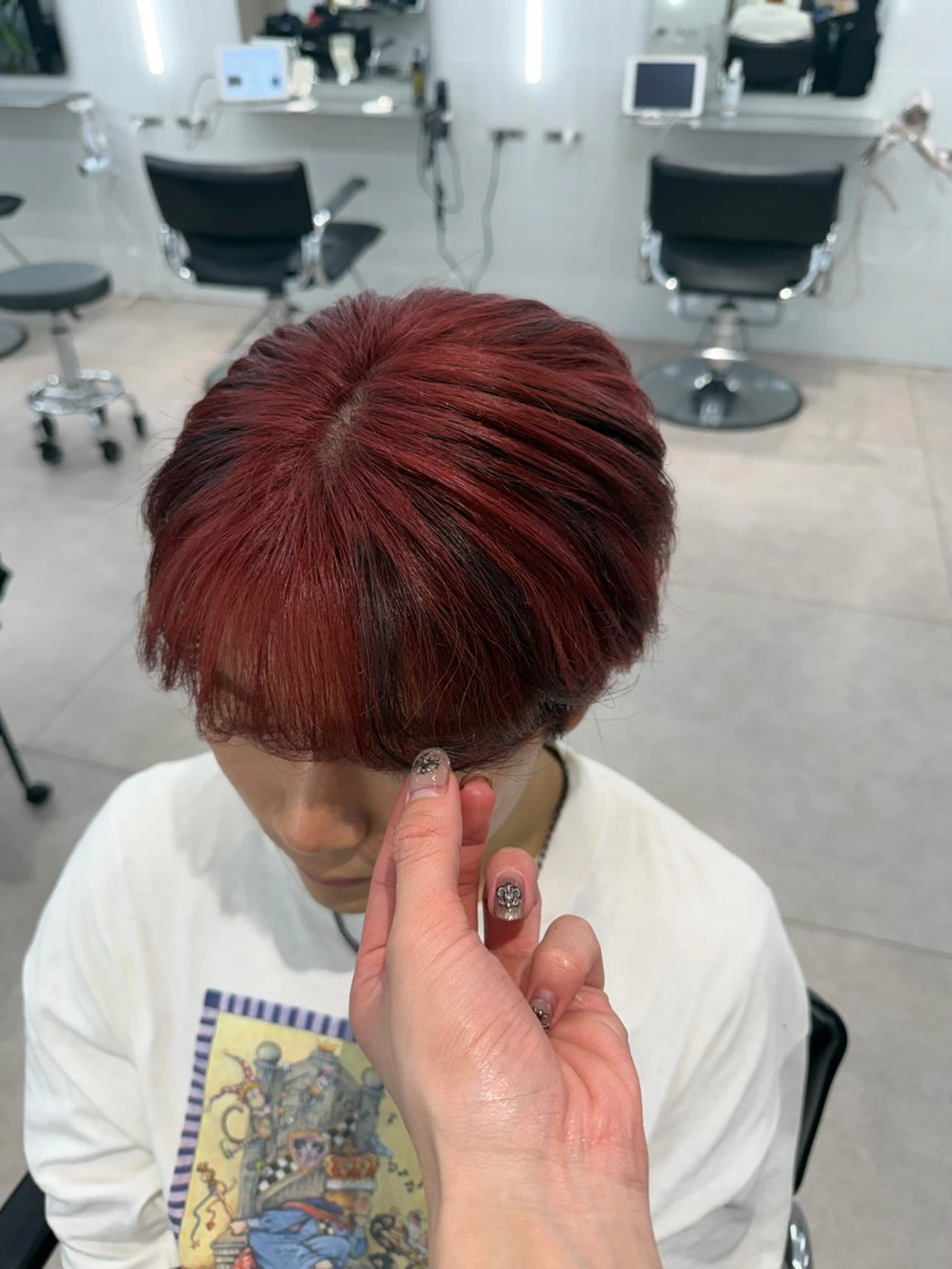 カラー メンズ ボルドーカラー レッドカラー ヘアカラー 表参道/ハイライト バレイヤージュのヘアスタイル