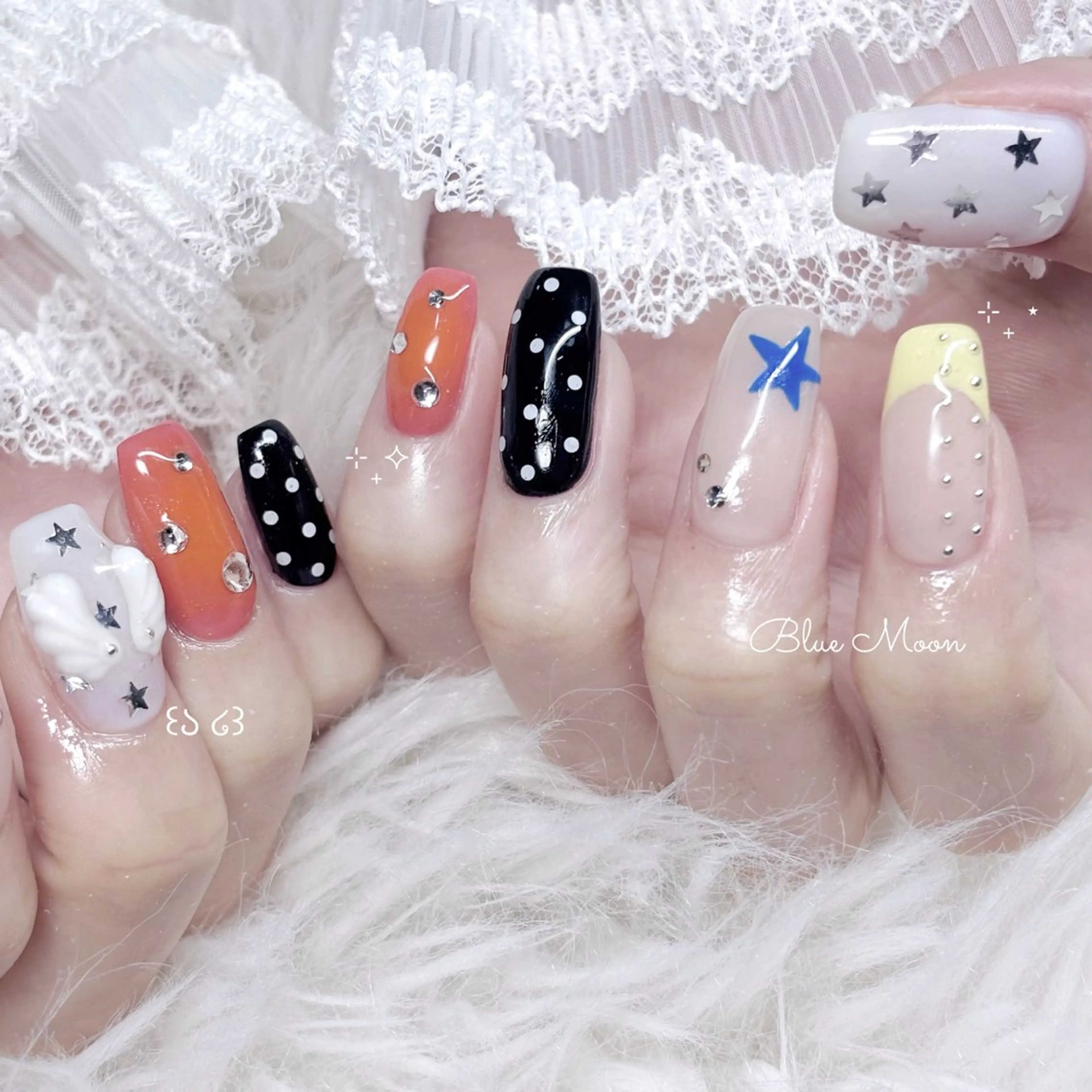 ネイル ハンドネイル フットネイル ハンドケア nail salon Blue Moonのネイルデザイン