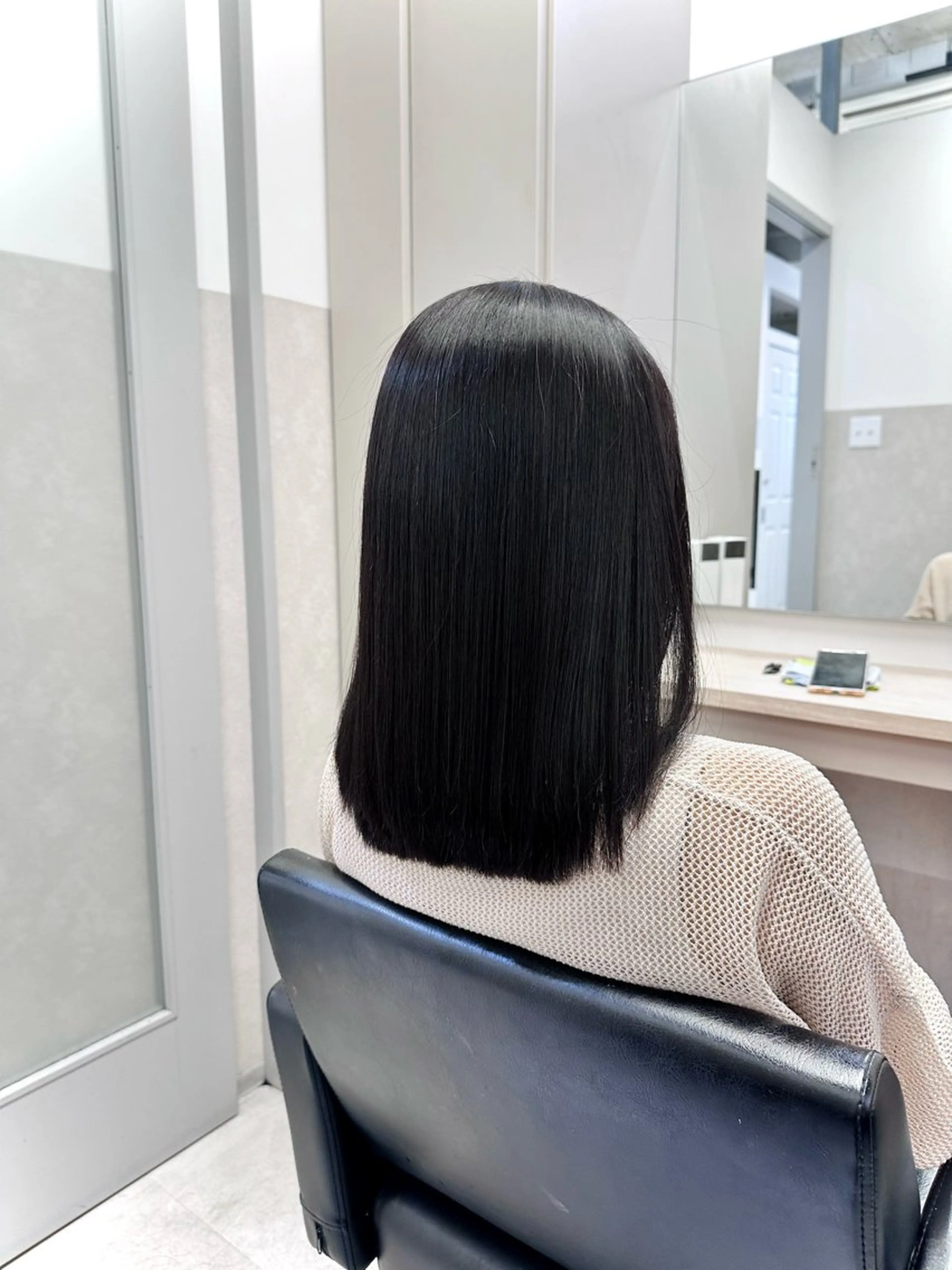 ミディアム カット 縮毛矯正 JYO 髪質改善専門家のヘアスタイル