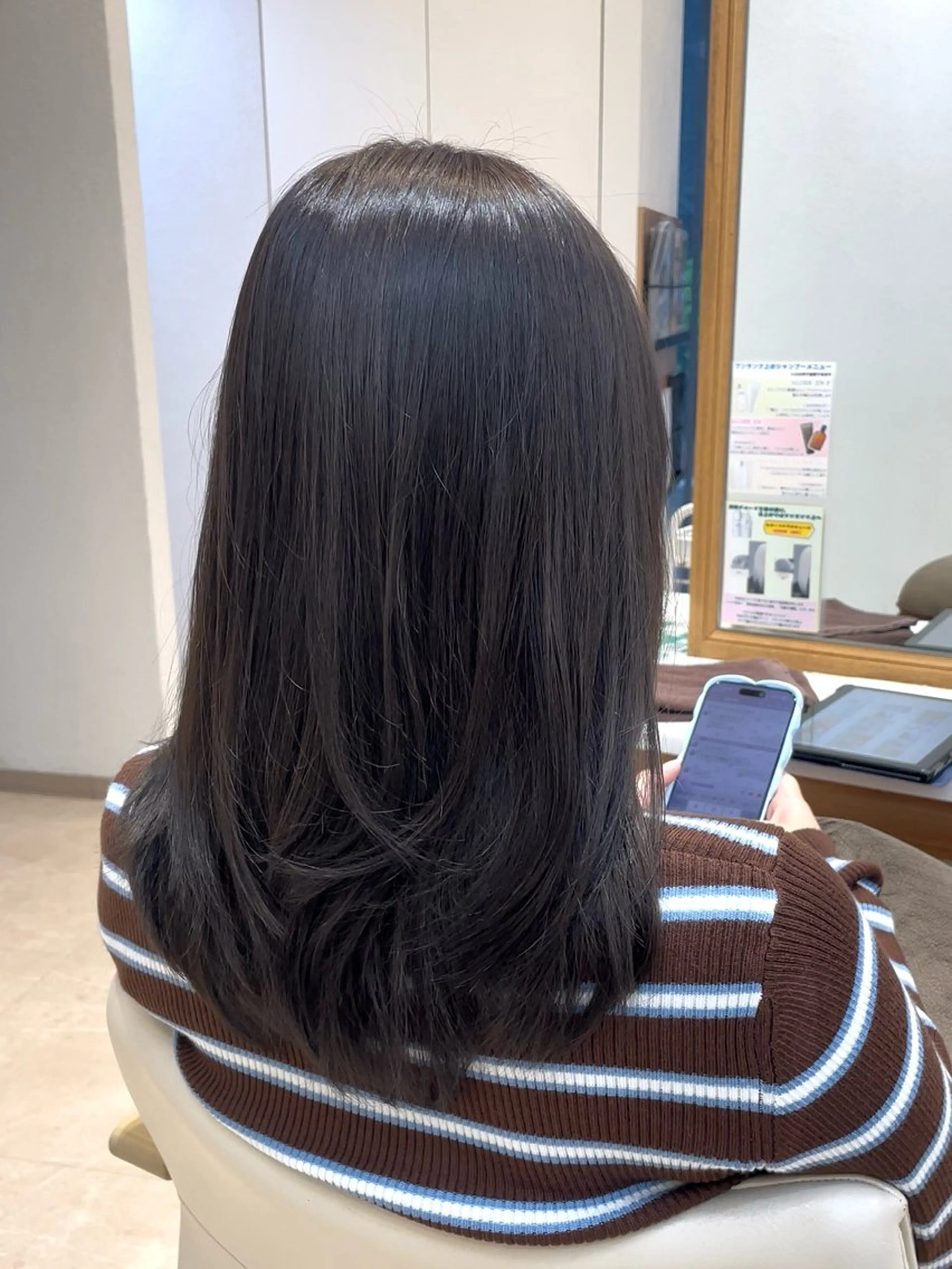 セミロング カット ヘアカラー トリートメント 髪質改善ケア/透明感 カラー伊藤 千尋のヘアスタイル