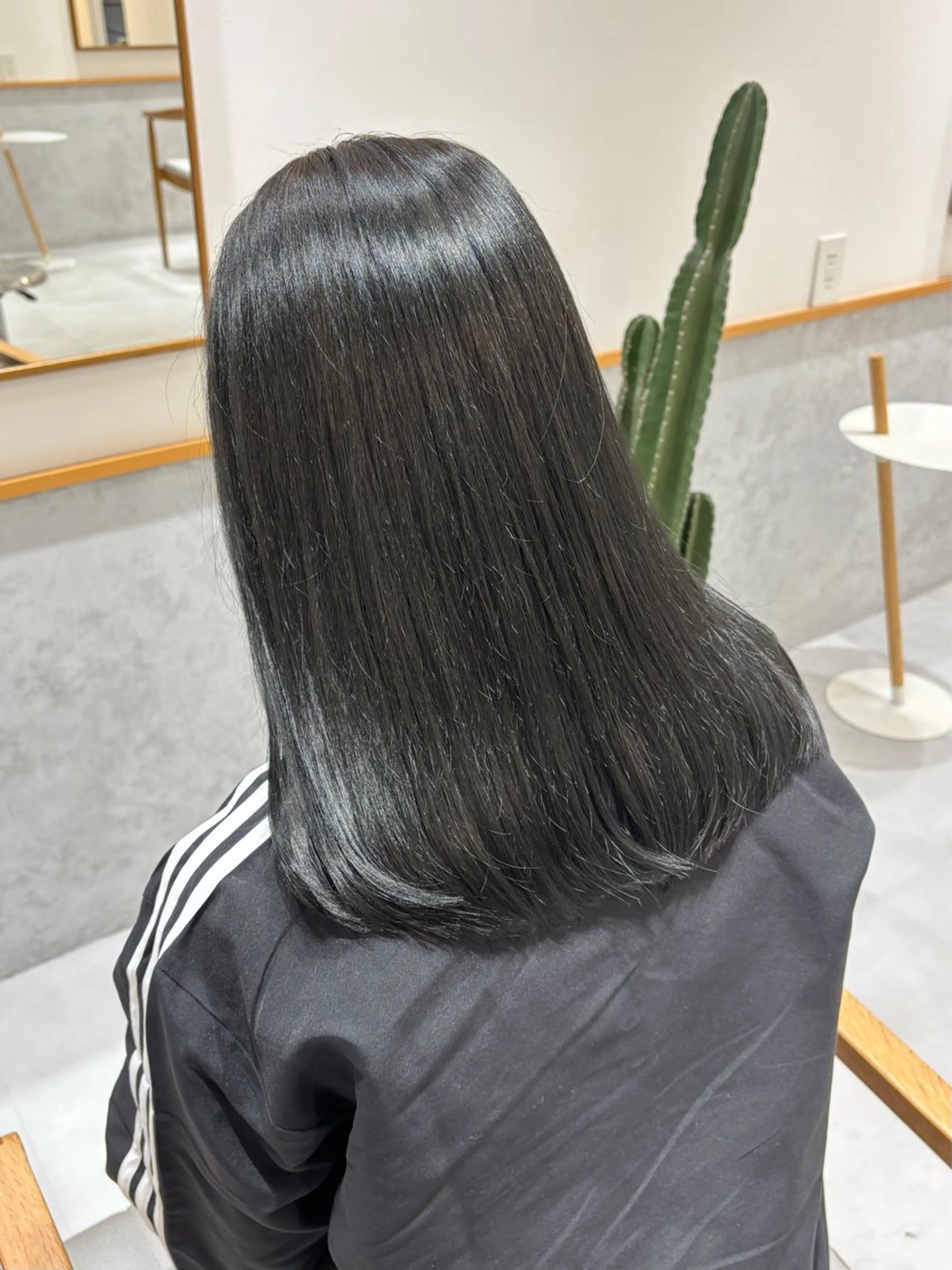 ミディアム カラー 透明感カラー ヘアカラー misaki🦄 lange hairのヘアスタイル