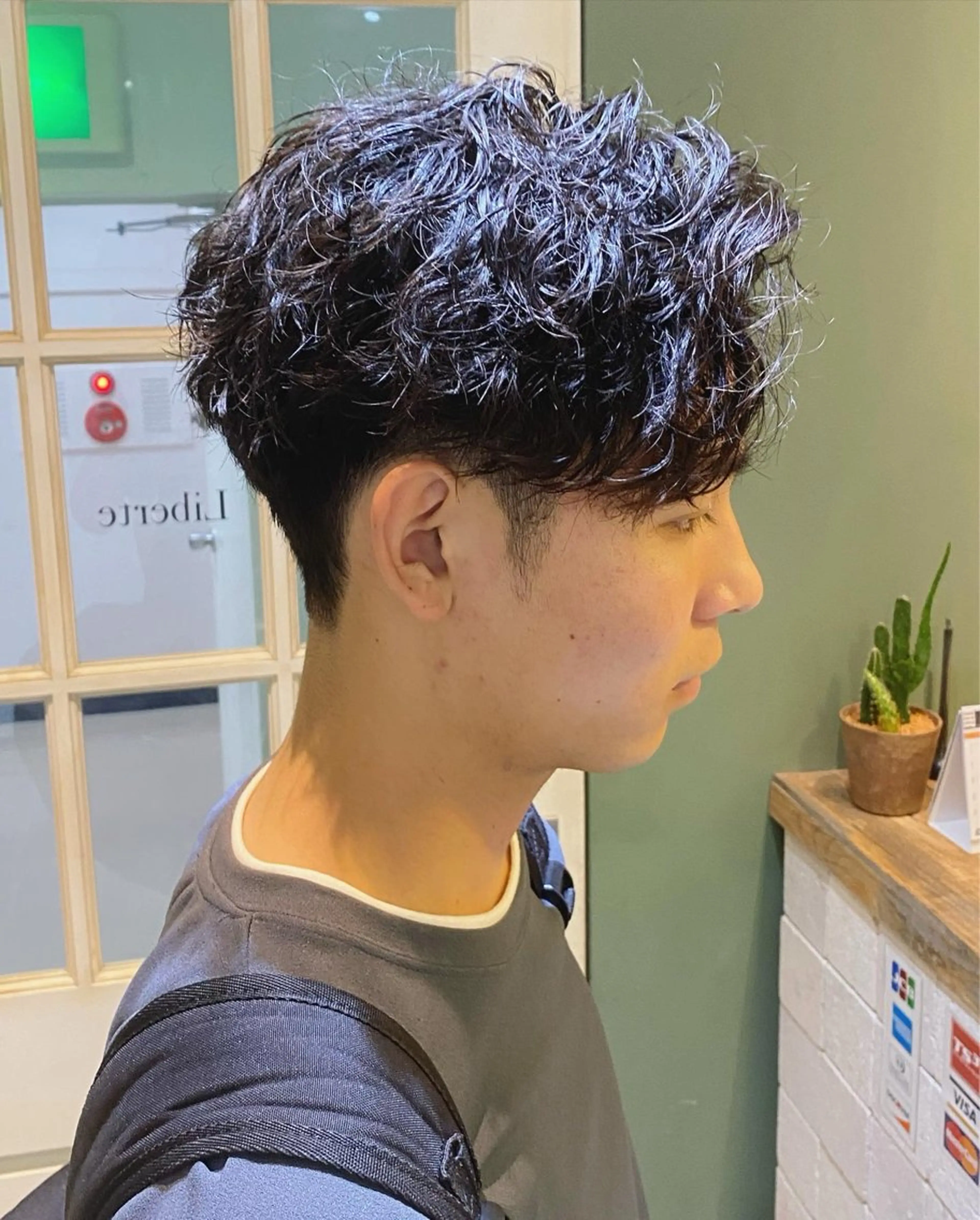 ミディアム パーマ メンズ 韓国🇰🇷メンズ パーマクメユウキのヘアスタイル
