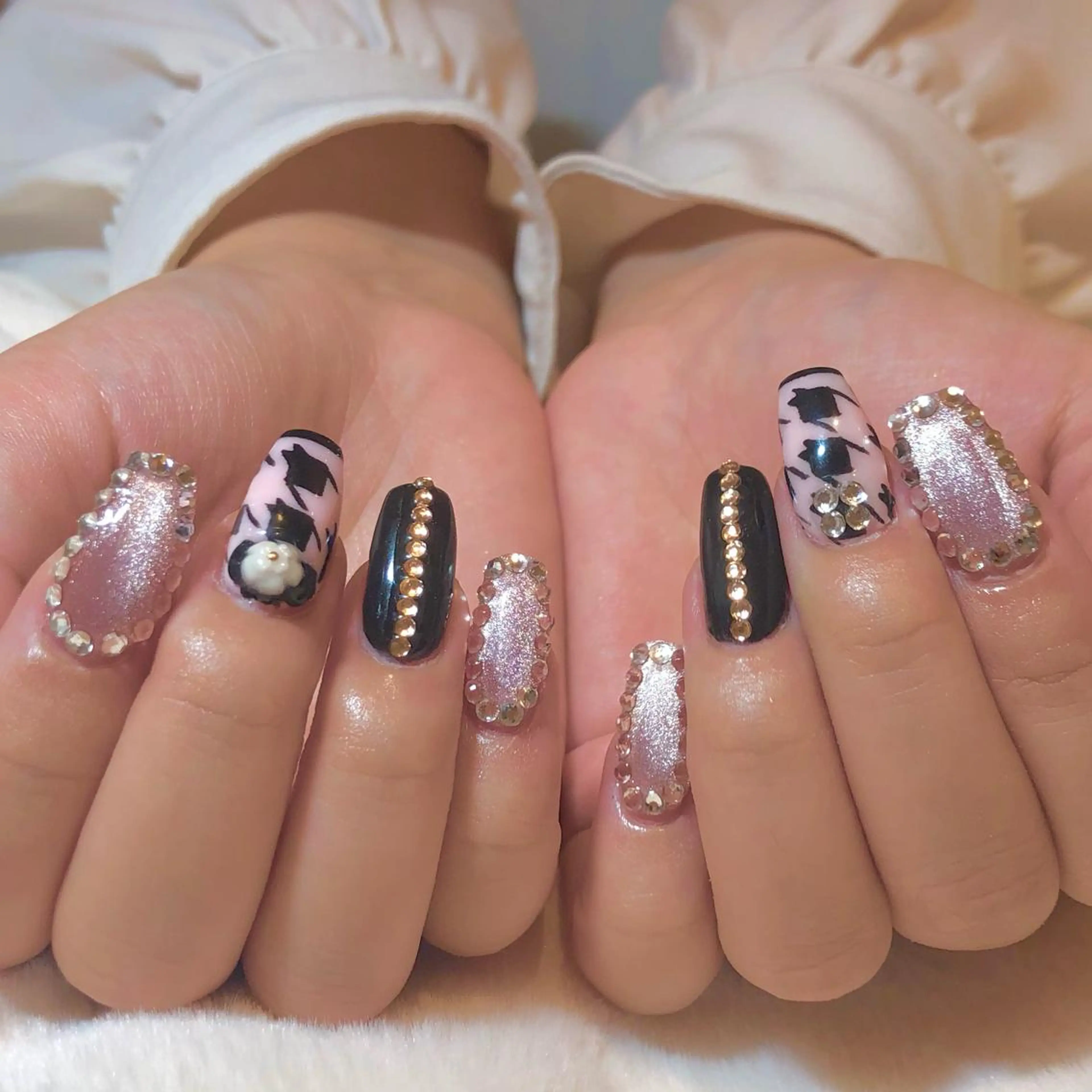 ネイル ドライヘッドスパ 名古屋駅徒歩5分のエステ・リラクイメージ