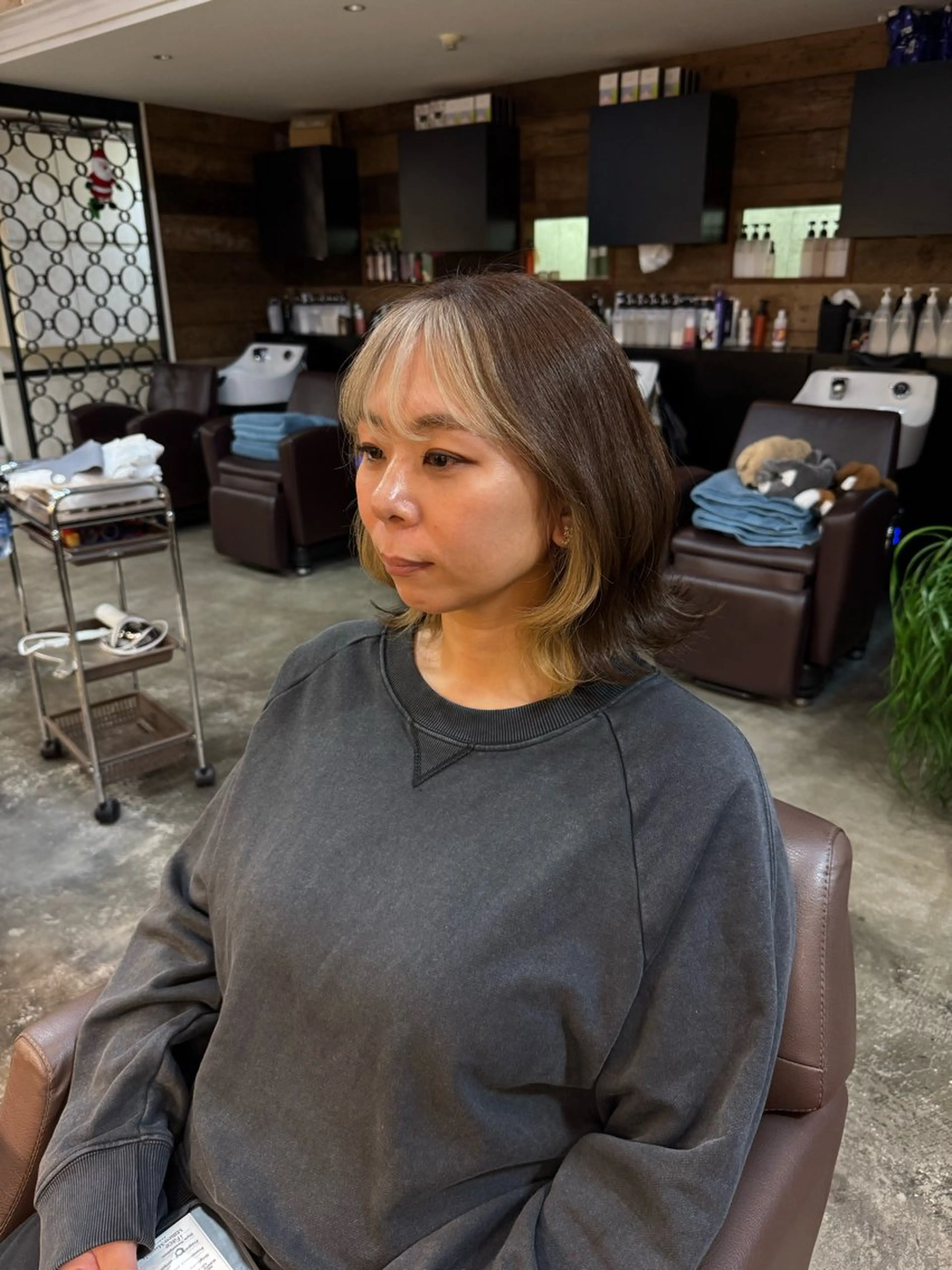 ミディアム ミストバング 顔周りカット ヘアカラー 🐥Homie/ yuna🐥のヘアスタイル