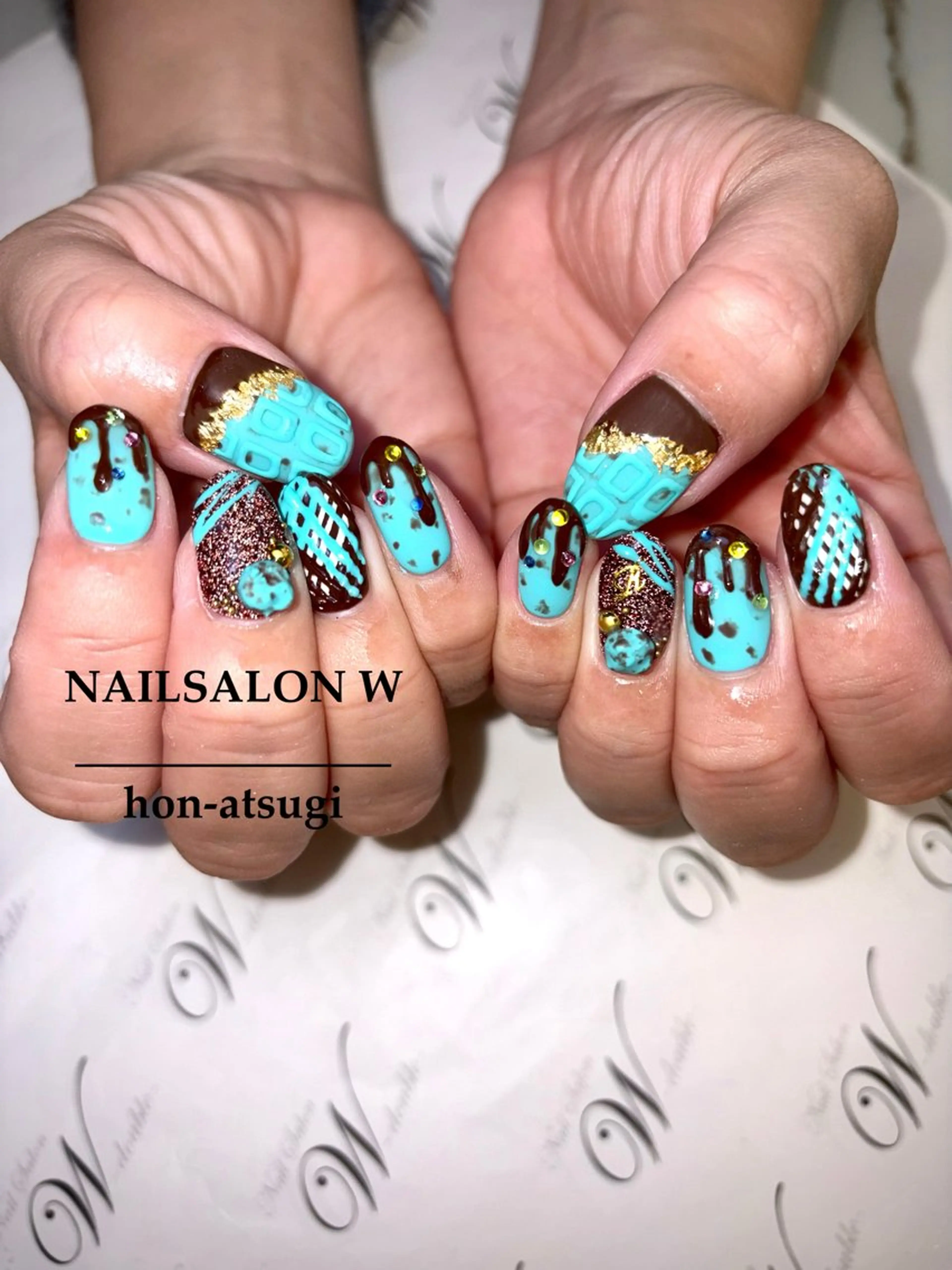 ネイル ハンドネイル ネイルサロン ダブルのネイルデザイン