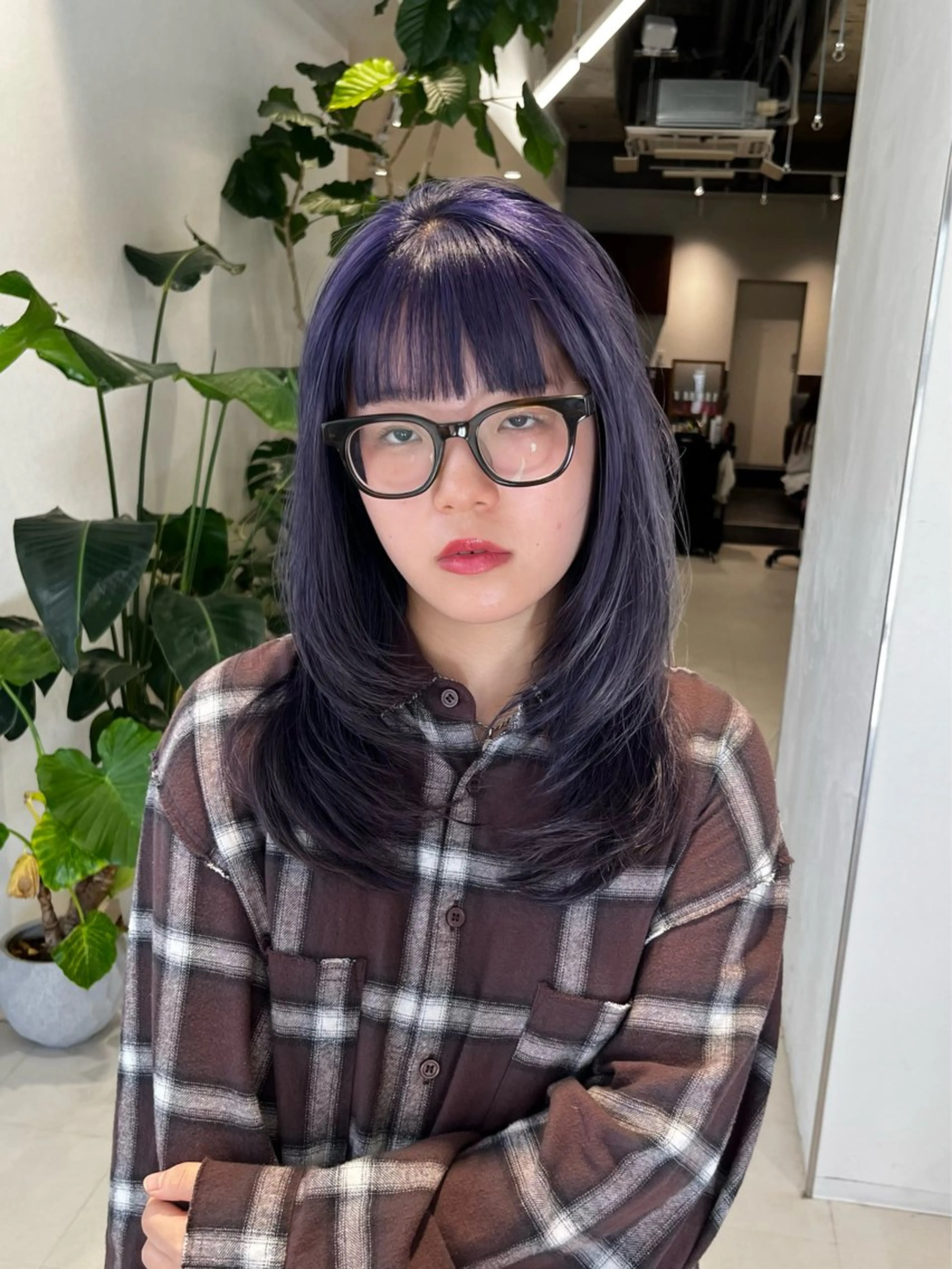 ミディアム カラー ラベンダーカラー レイヤーカット カット ヘアカラー トリートメント レイヤーカット/ブラ ウンカラー/河野凜のヘアスタイル