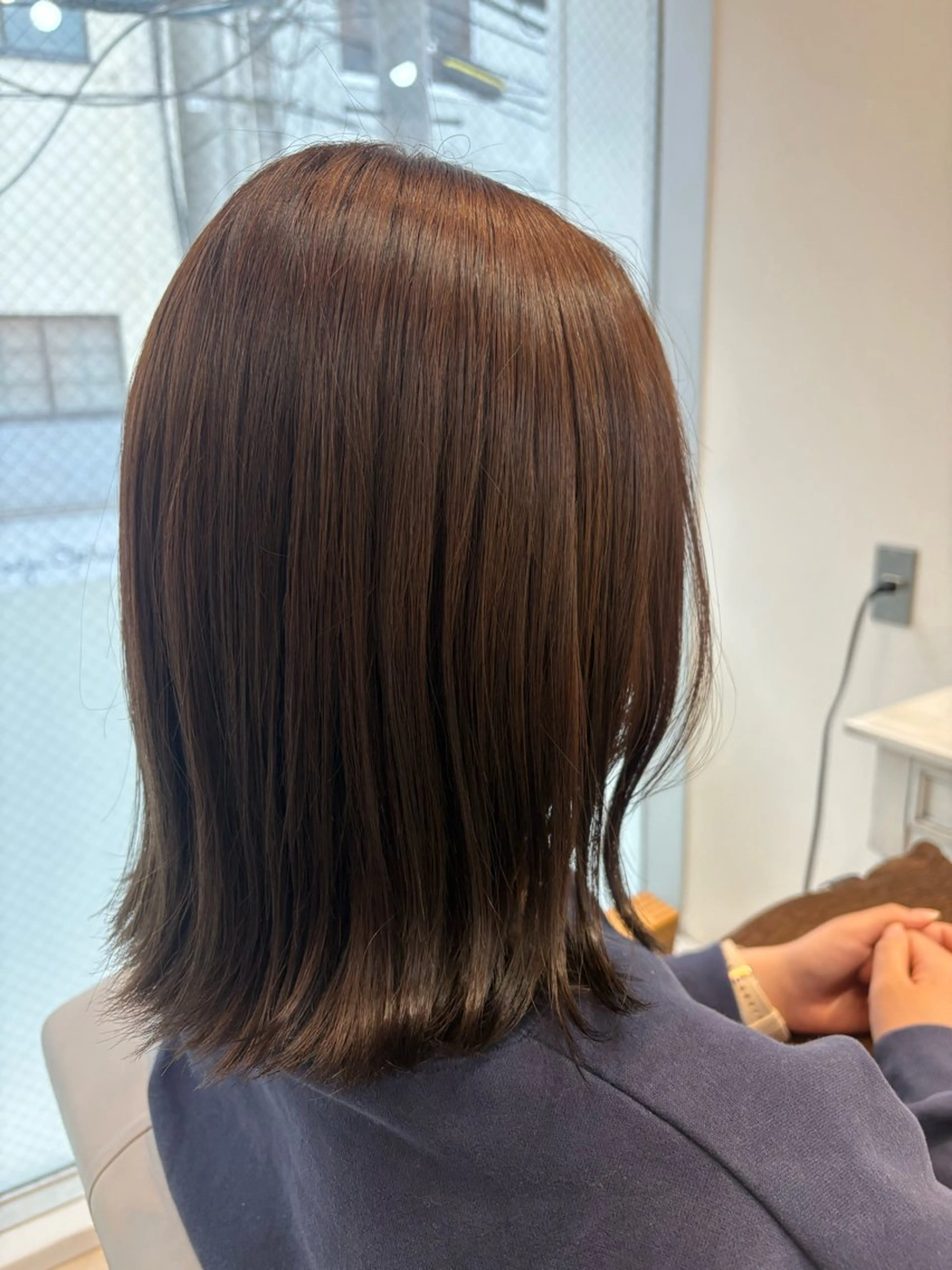 ミディアム カラー アベ ミスズのヘアスタイル