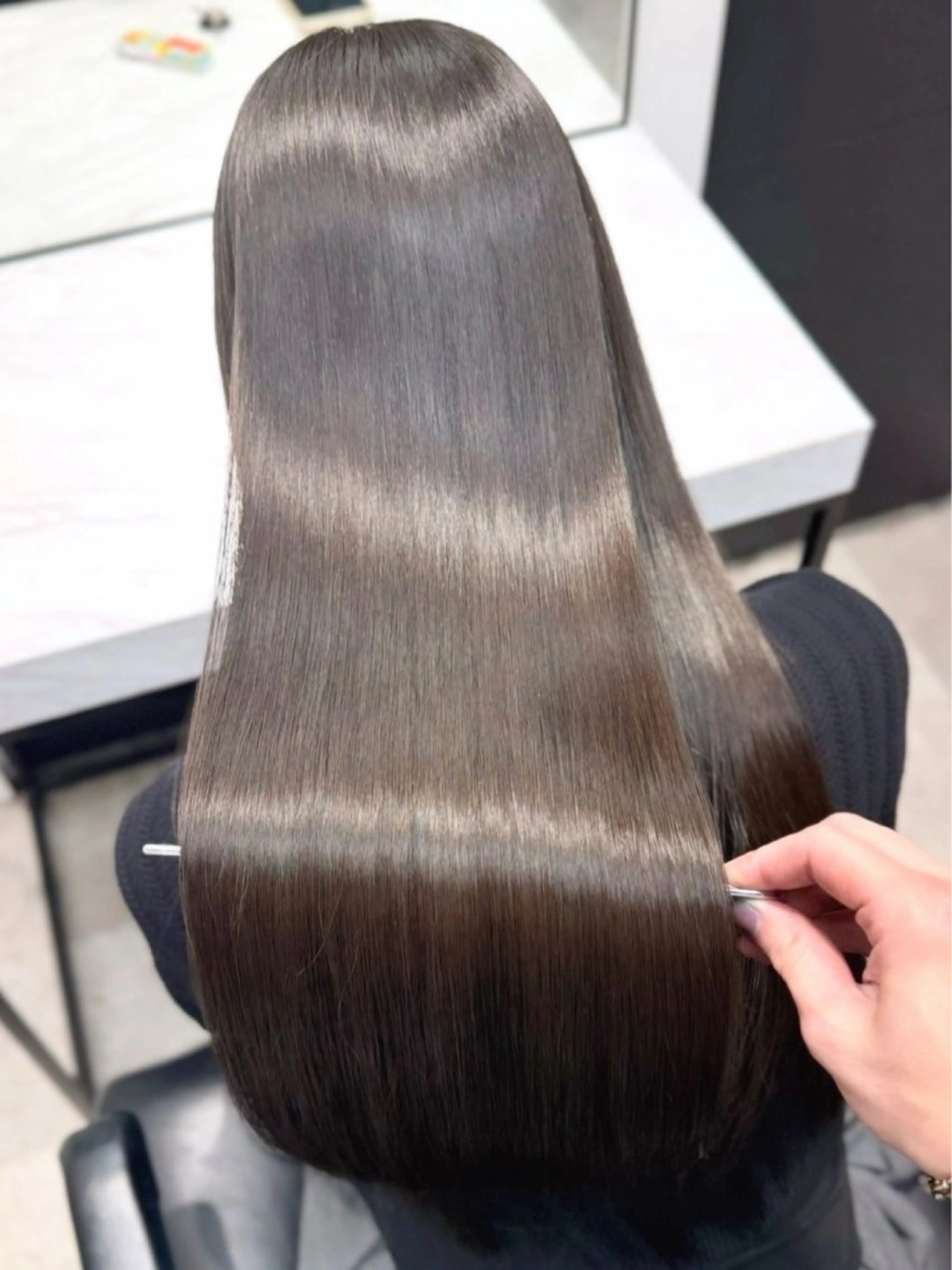 セミロング 美髪改善ストレート/ 植村友哉のヘアスタイル