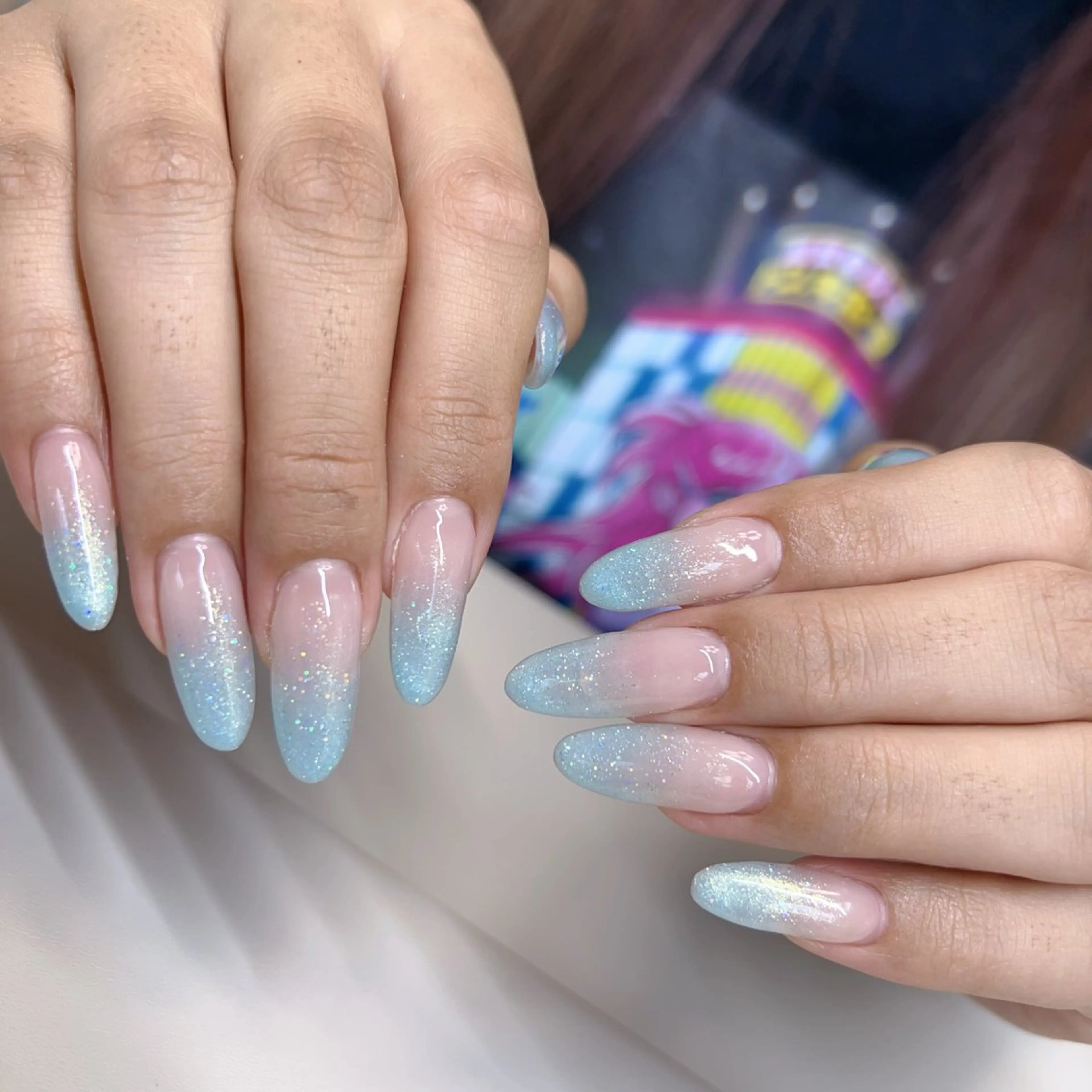 ネイル オーロラネイル フラッシュネイル フレンチネイル ガラスフレンチ グラデーション ハンドネイル Rika Nail ellaのネイルデザイン