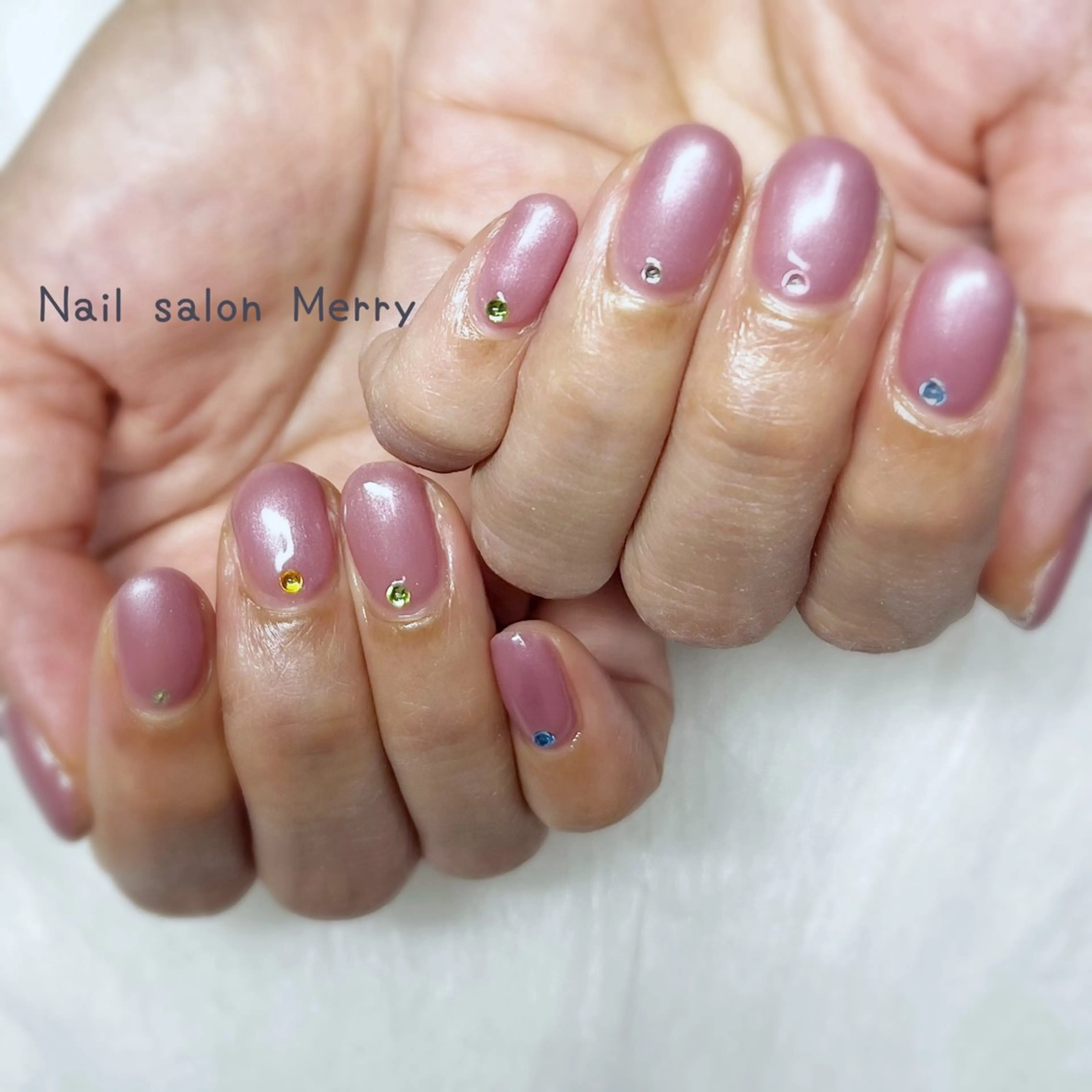 ネイル ピンク ストーンネイル ハンドネイル Nail salon Merryのネイルデザイン